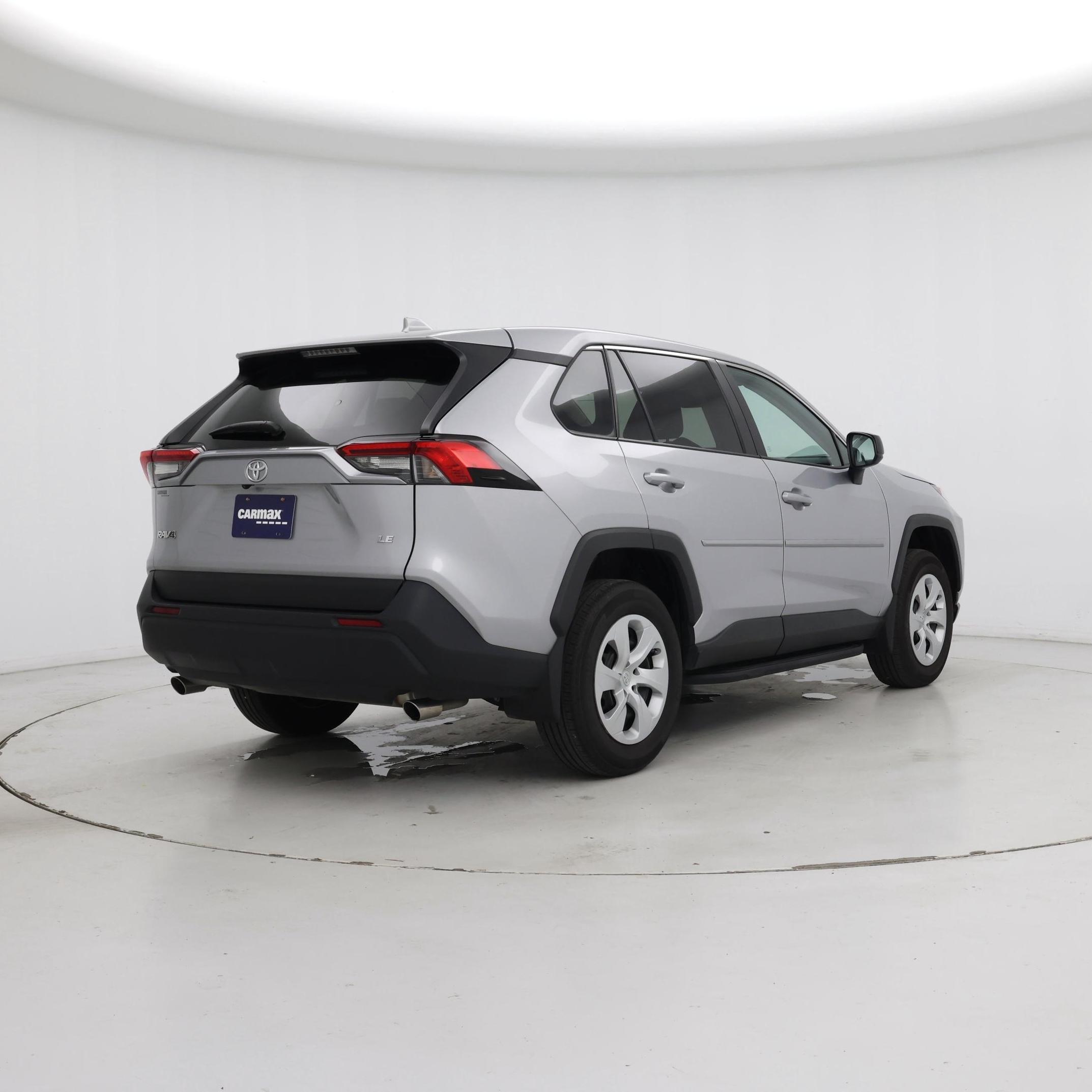 Thumbnail: 2024 Toyota RAV4 - 8