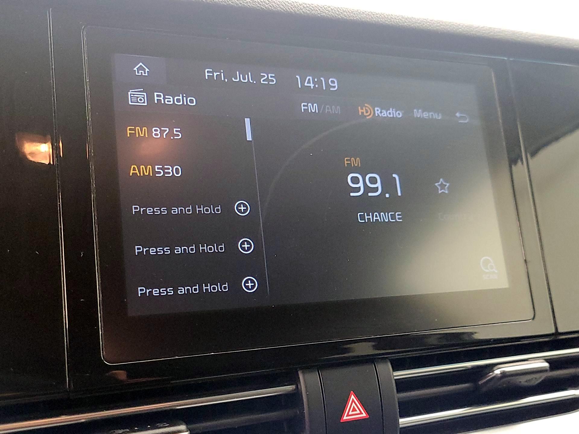 Thumbnail: 2020 Kia Niro - 15
