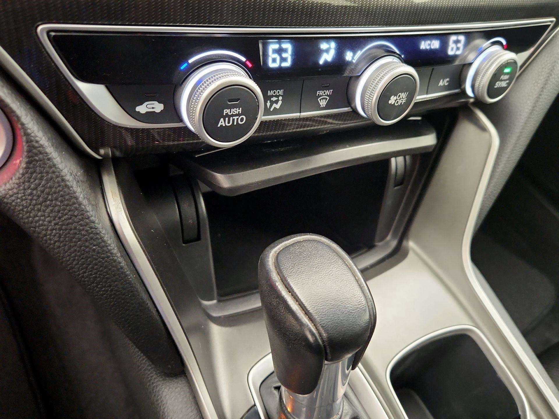 Thumbnail: 2020 Honda Accord - 16