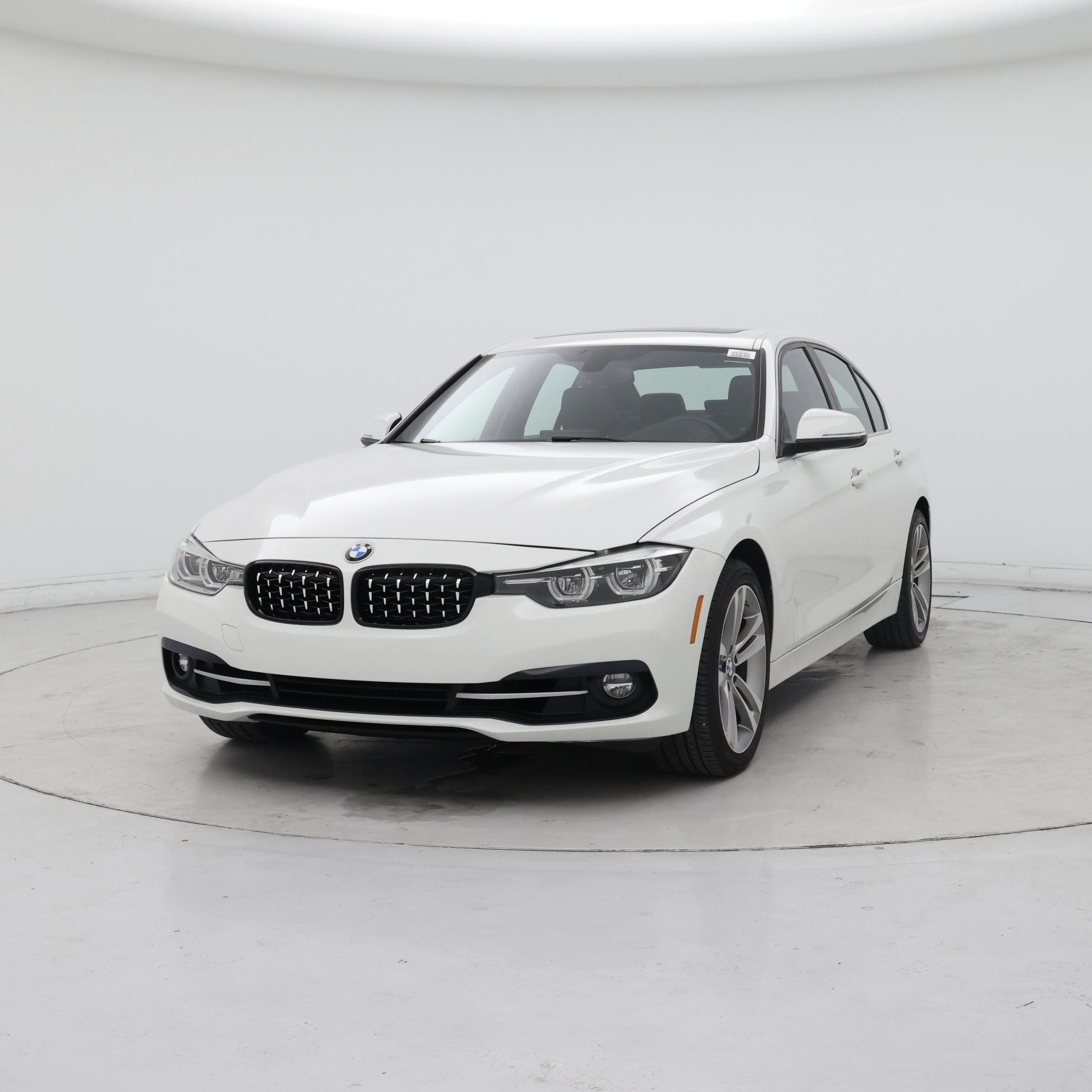 Thumbnail: 2018 BMW 3 Series - 4