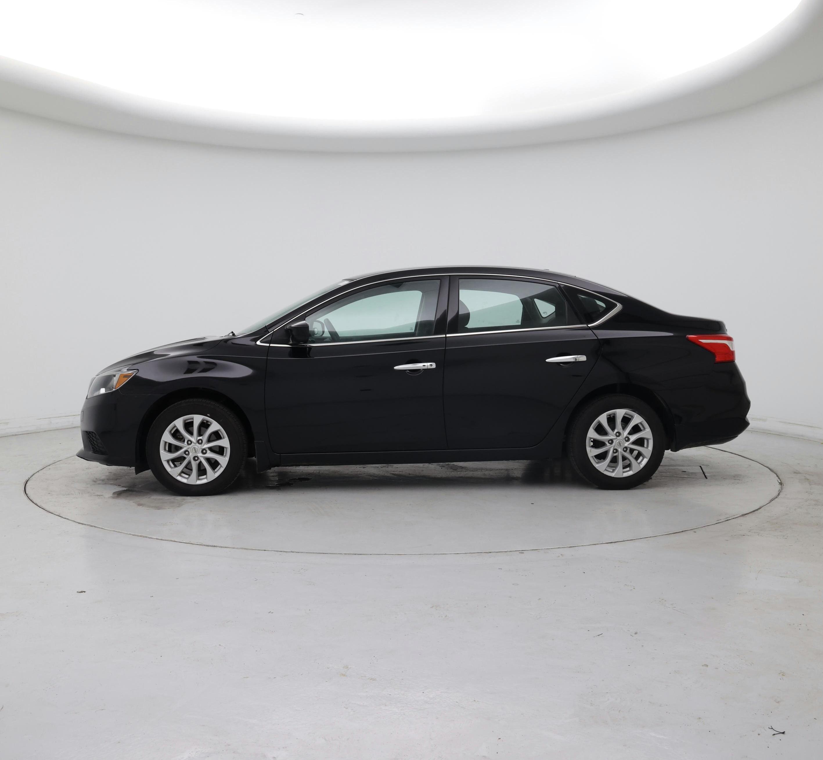Thumbnail: 2019 Nissan Sentra - 3