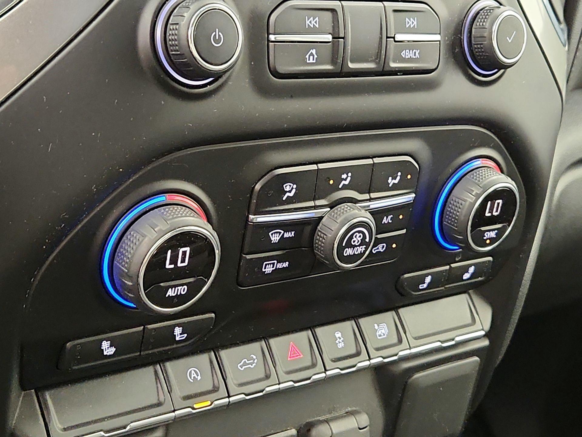 Thumbnail: 2021 Chevrolet Silverado 1500 - 14