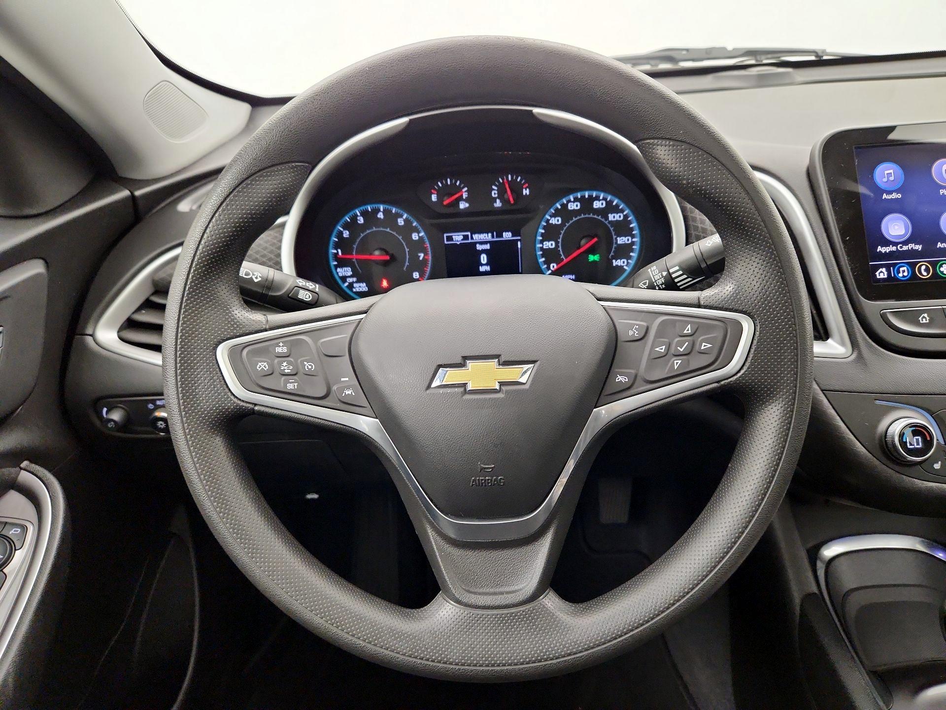 Thumbnail: 2023 Chevrolet Malibu - 10