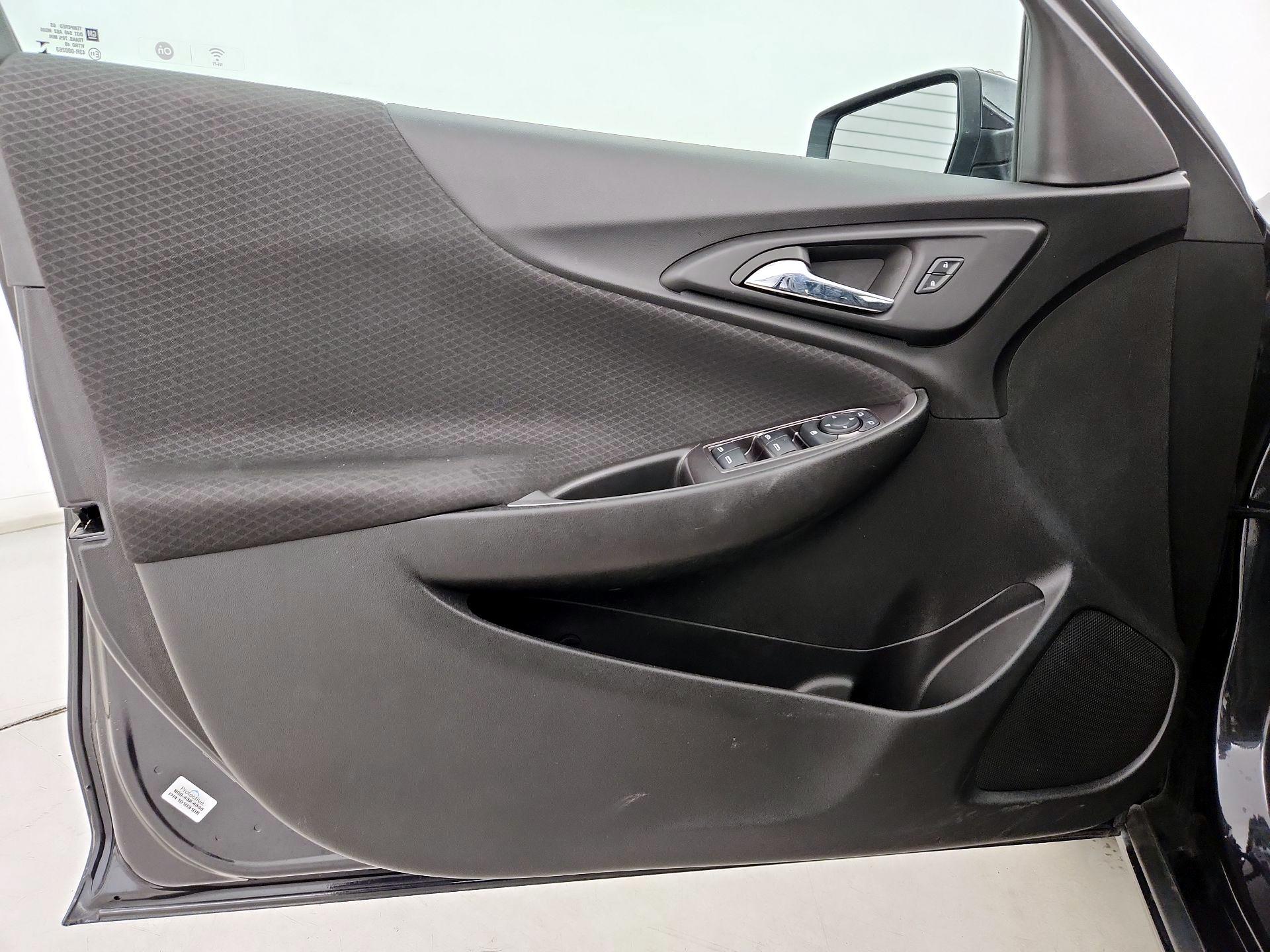 Thumbnail: 2023 Chevrolet Malibu - 12