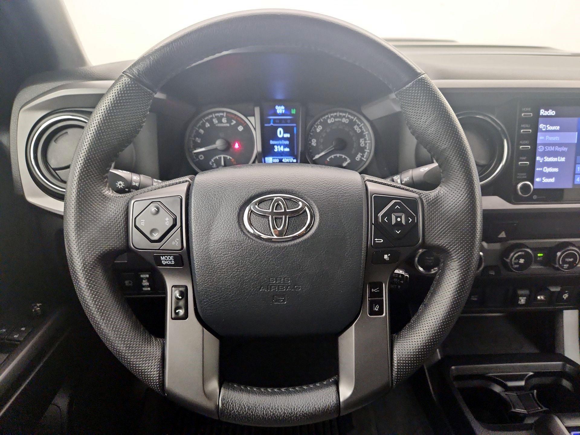 Thumbnail: 2020 Toyota Tacoma - 10
