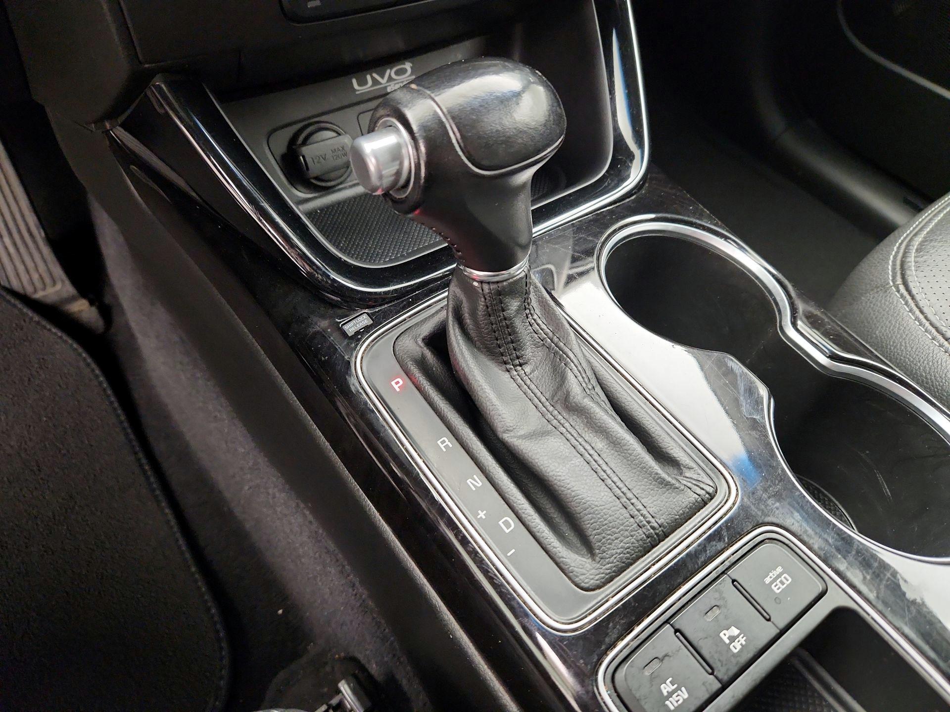 Thumbnail: 2014 Kia Sorento - 18