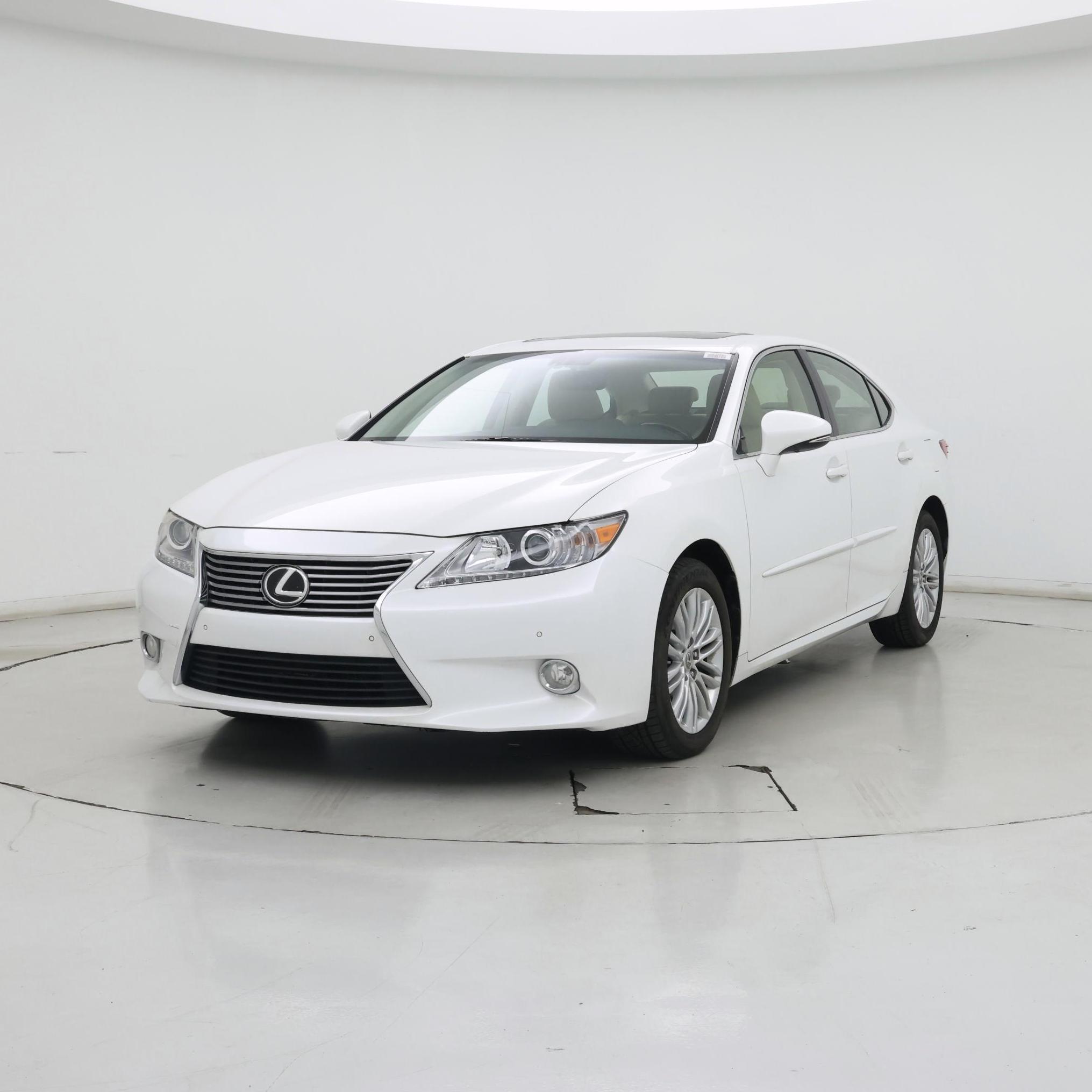 Thumbnail: 2013 Lexus ES - 4
