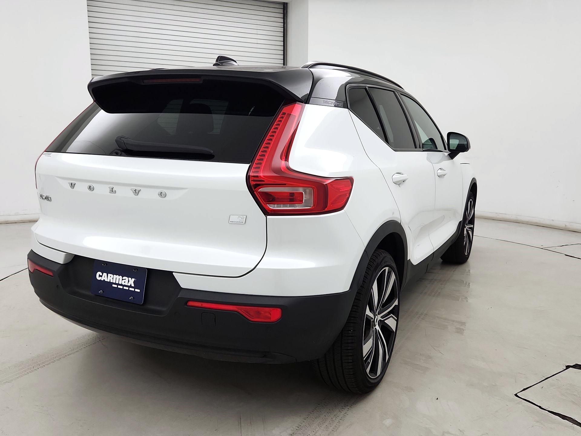 Thumbnail: 2021 Volvo XC40 - 5