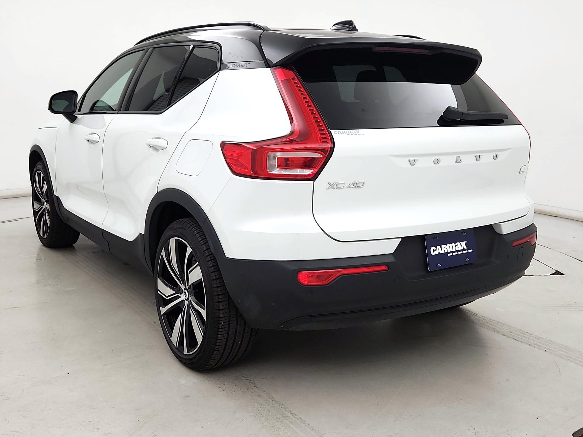 Thumbnail: 2021 Volvo XC40 - 7