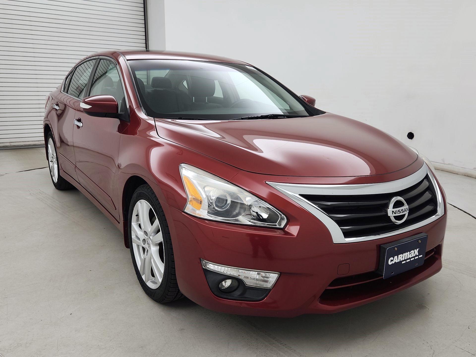 Thumbnail: 2013 Nissan Altima - 1