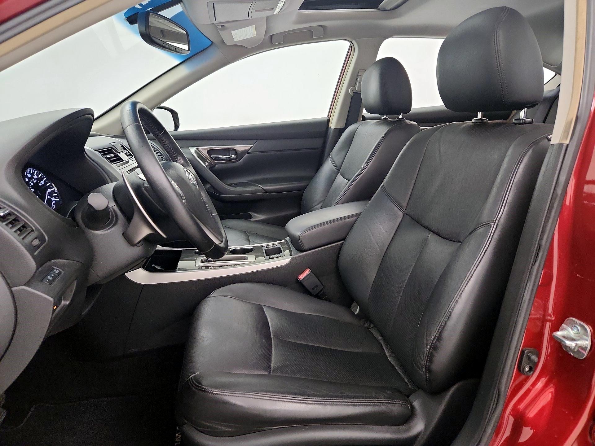Thumbnail: 2013 Nissan Altima - 9