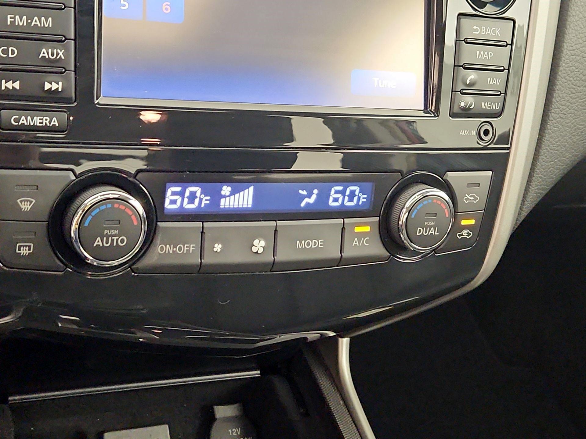 Thumbnail: 2013 Nissan Altima - 15