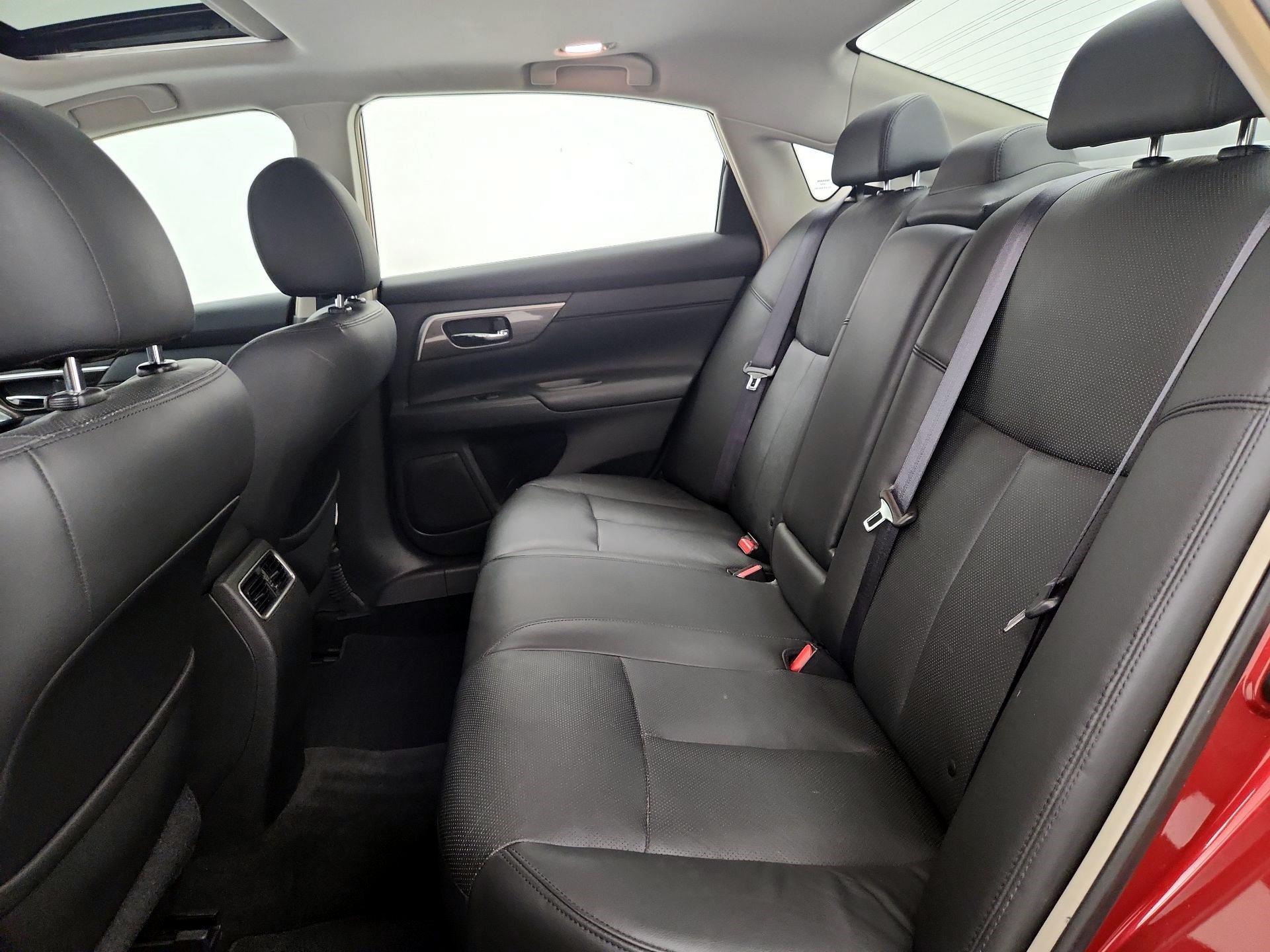 Thumbnail: 2013 Nissan Altima - 19