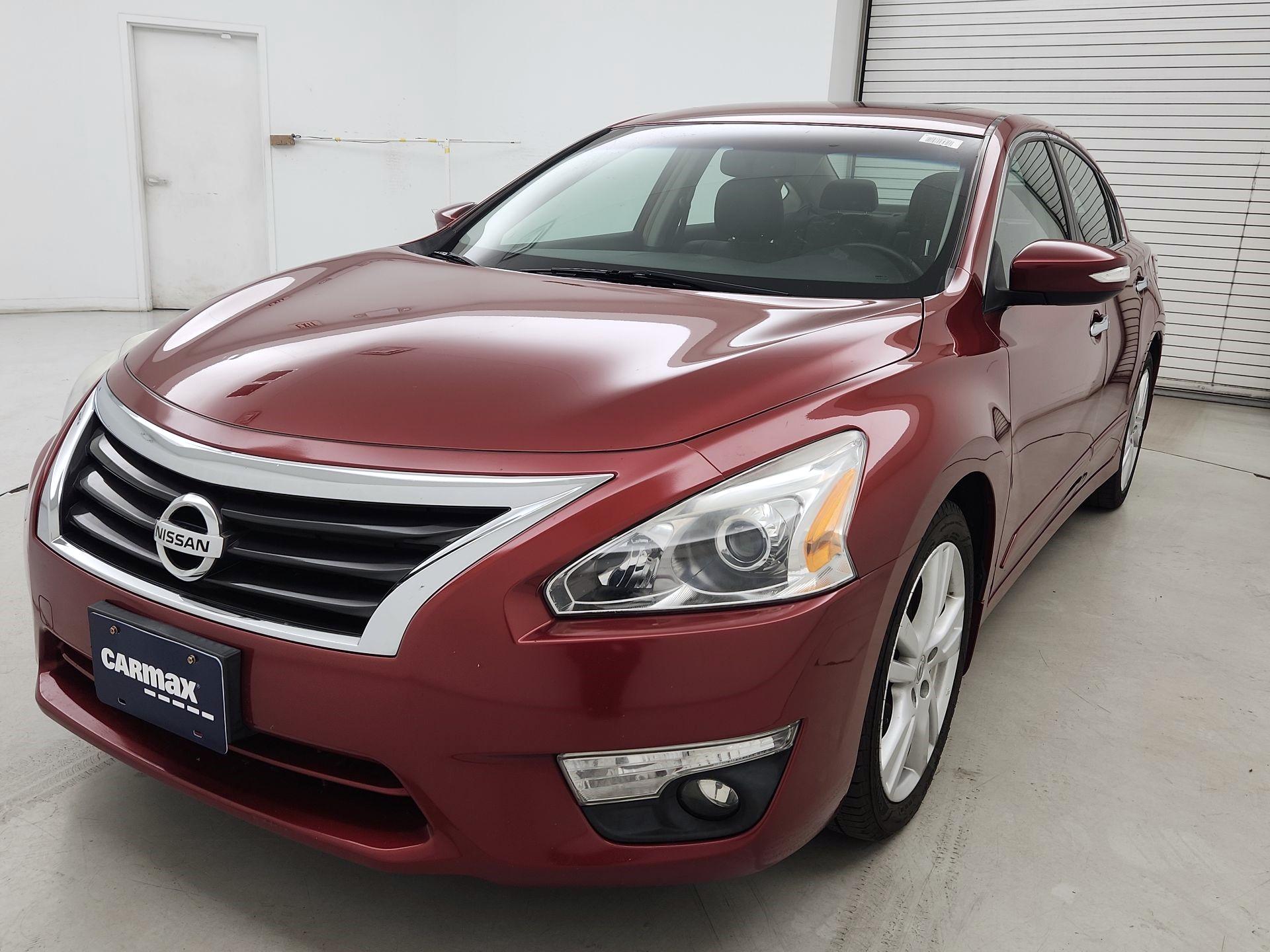 Thumbnail: 2013 Nissan Altima - 3