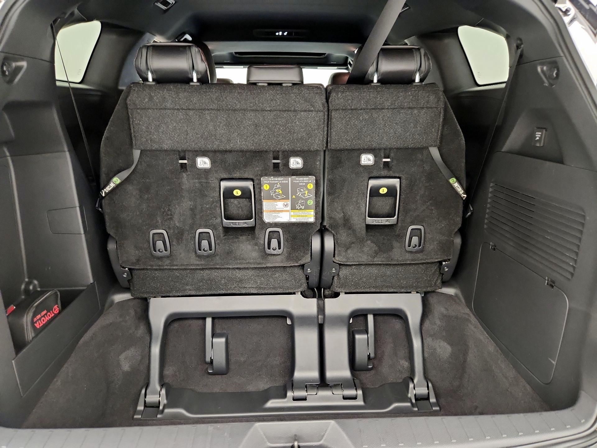 Thumbnail: 2025 Toyota Sienna - 20