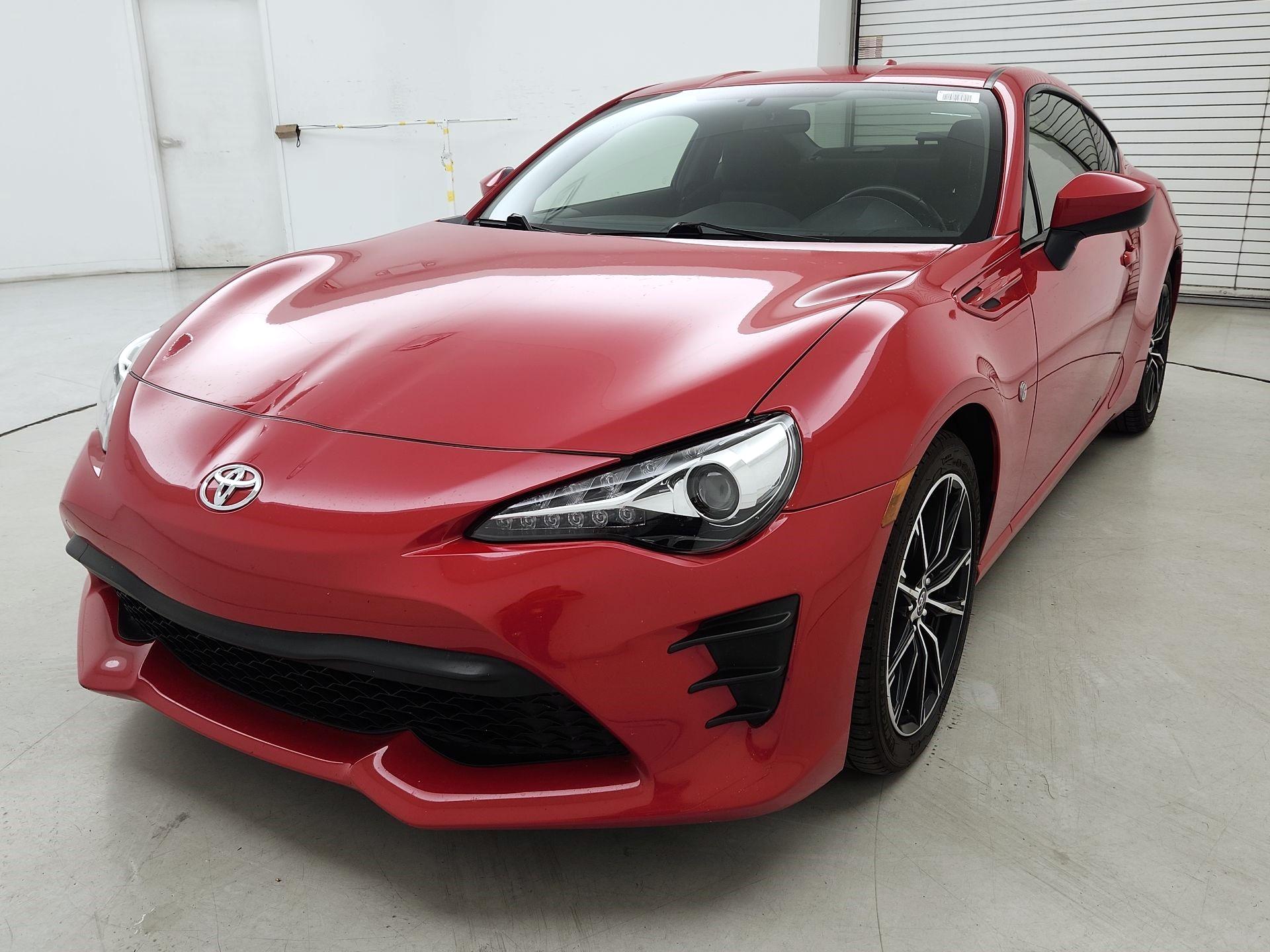 Thumbnail: 2017 Toyota 86 - 3