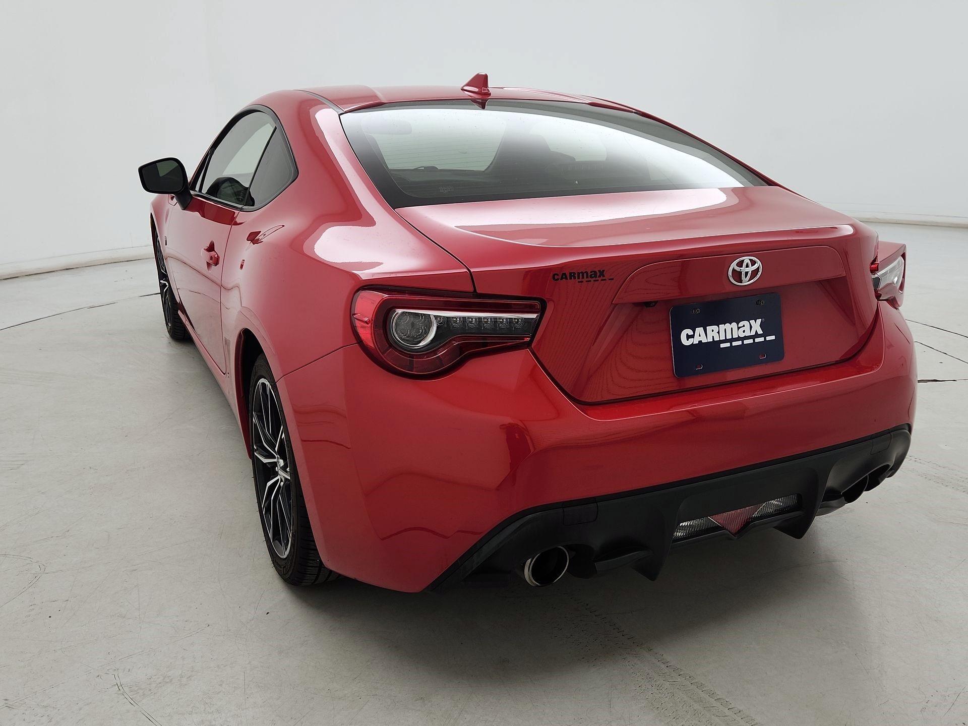 Thumbnail: 2017 Toyota 86 - 7