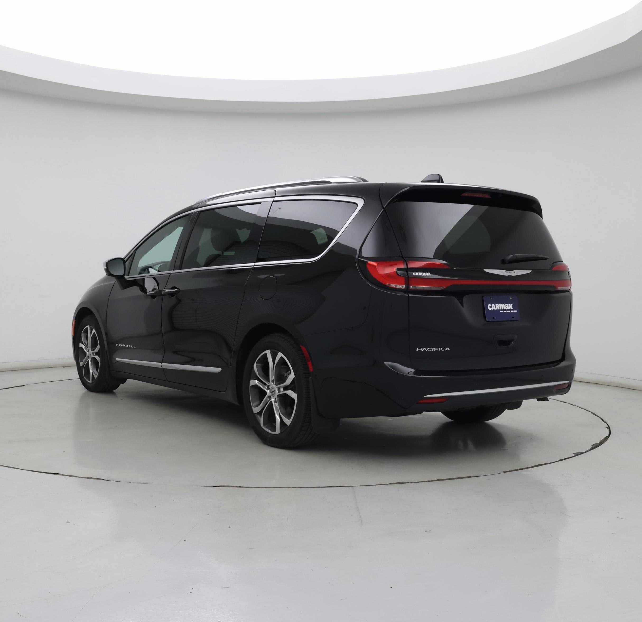Thumbnail: 2024 Chrysler Pacifica - 2