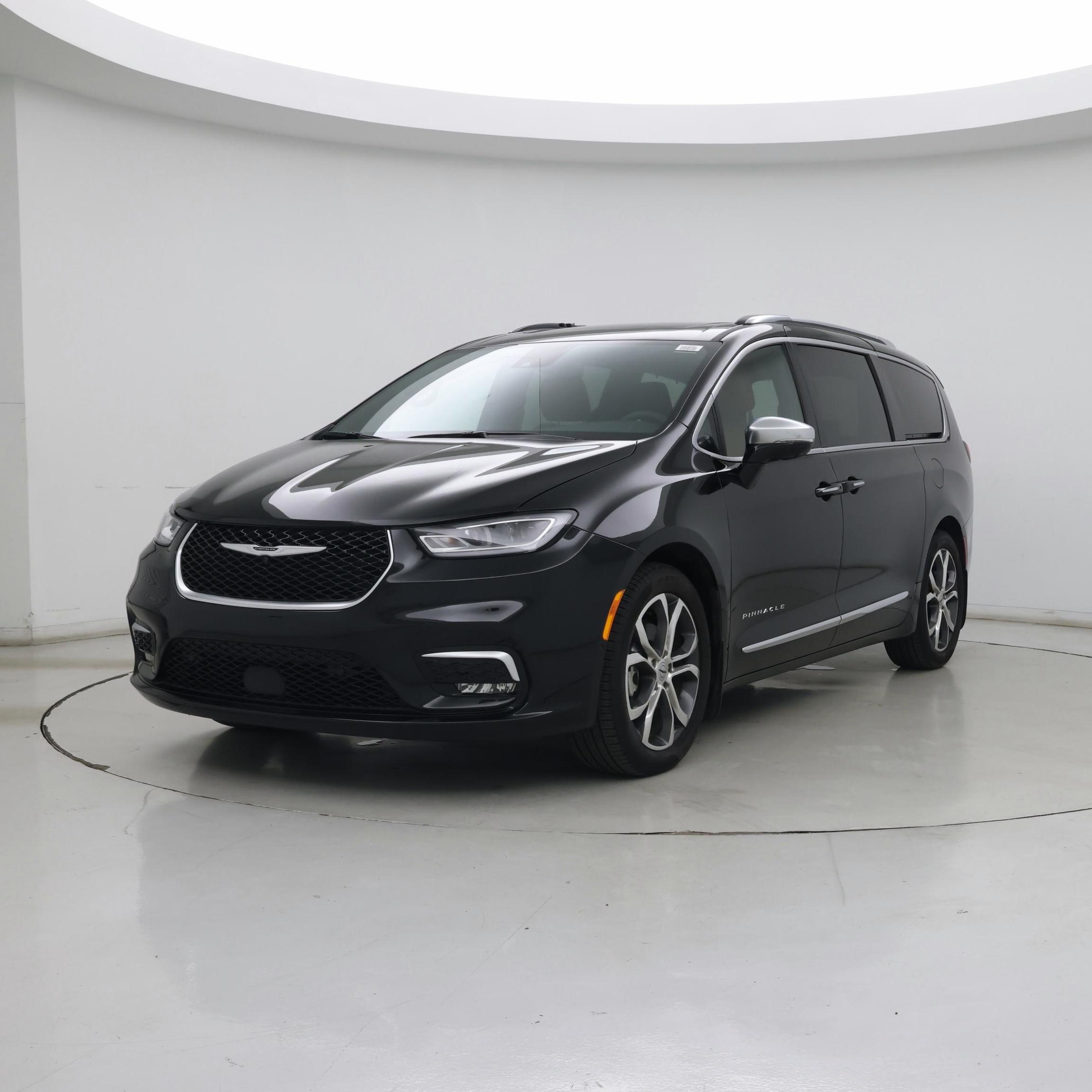 Thumbnail: 2024 Chrysler Pacifica - 4