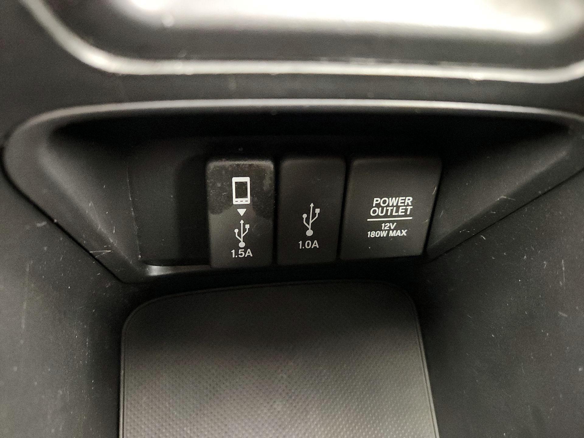 Thumbnail: 2017 Honda CR-V - 18