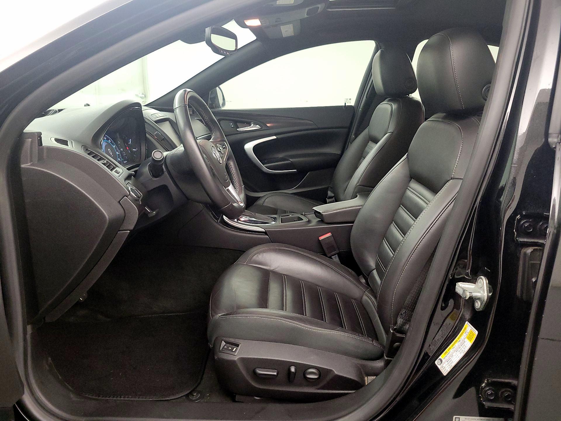 Thumbnail: 2015 Buick Regal - 11