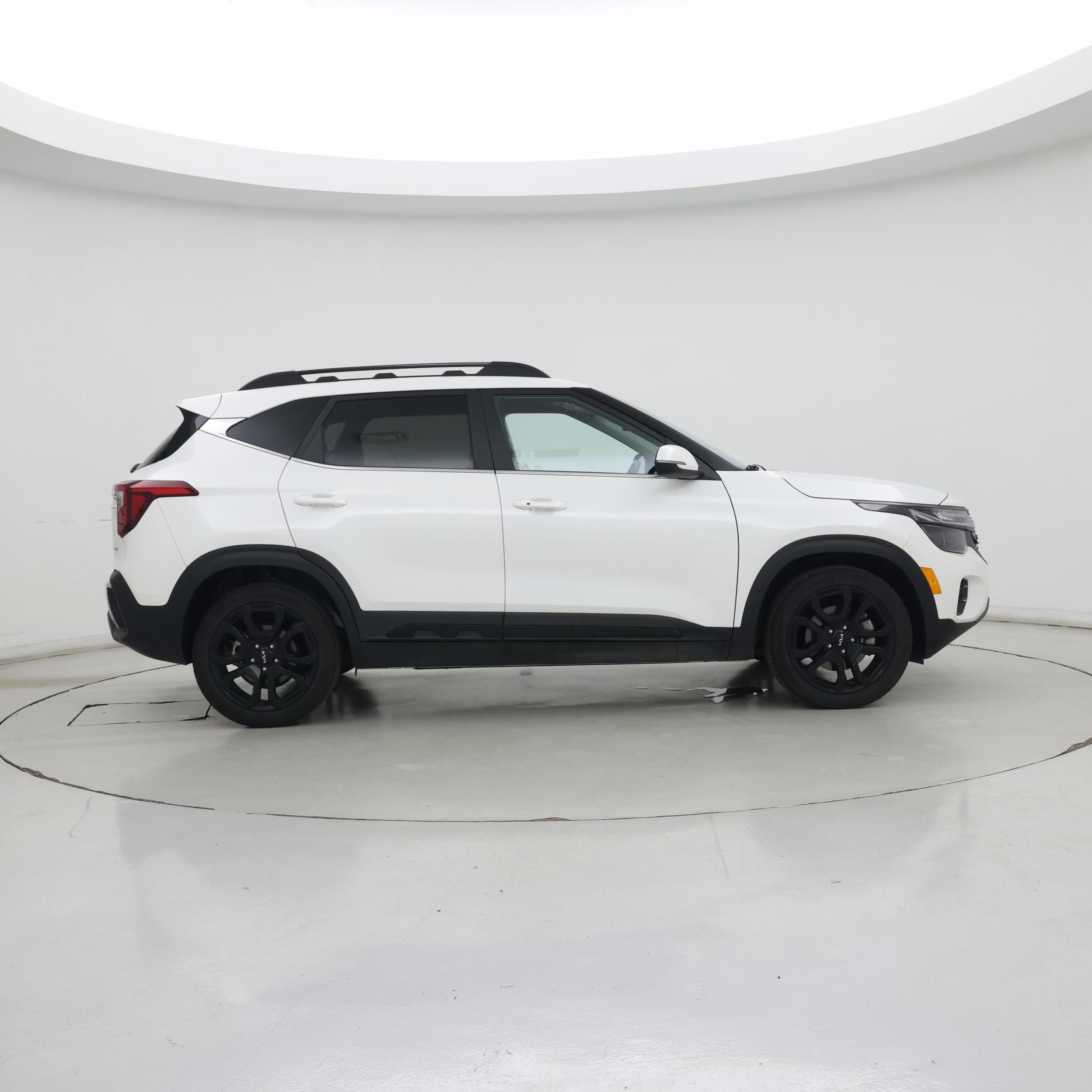 Thumbnail: 2024 Kia Seltos - 7