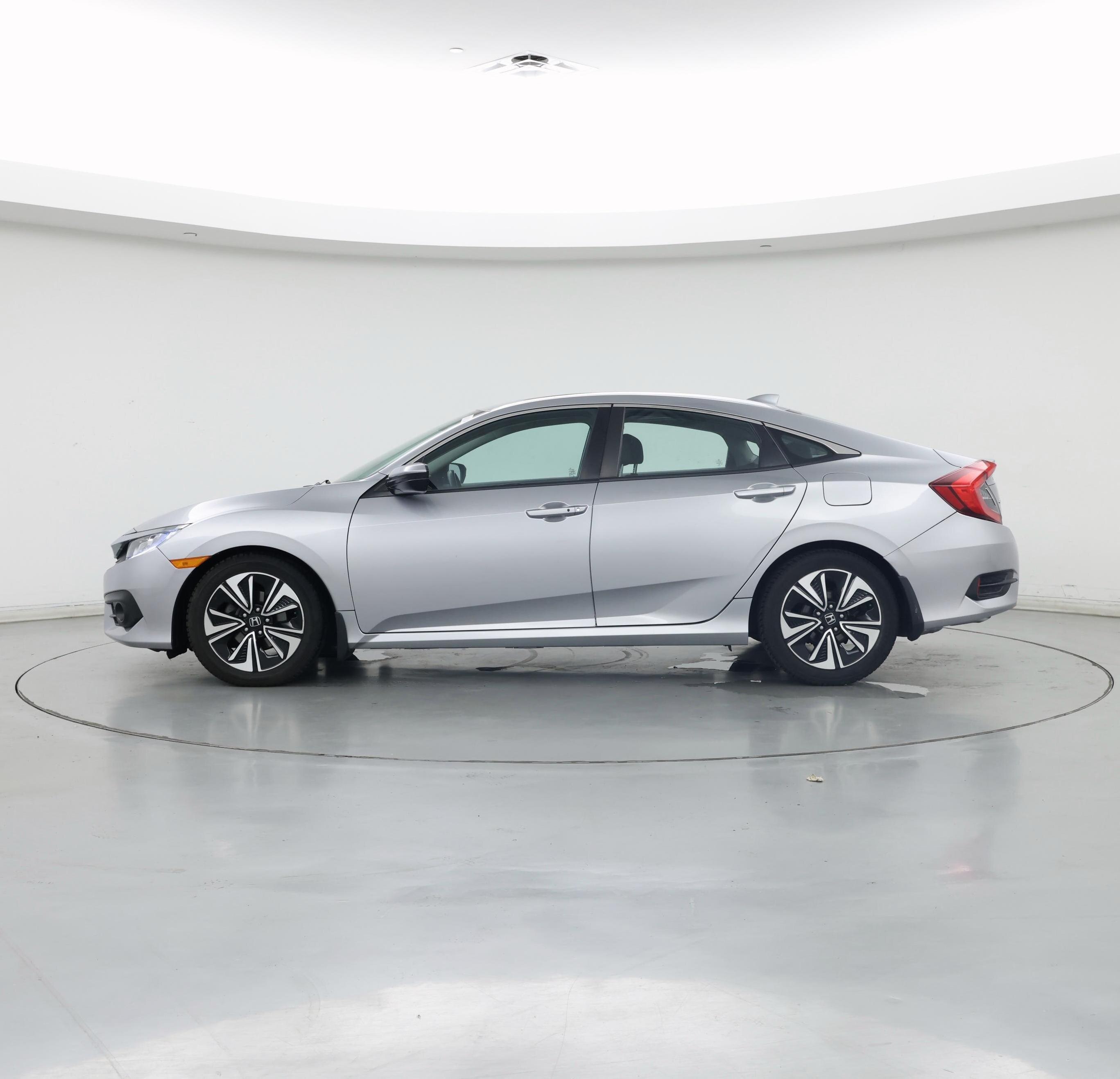 Thumbnail: 2016 Honda Civic - 3
