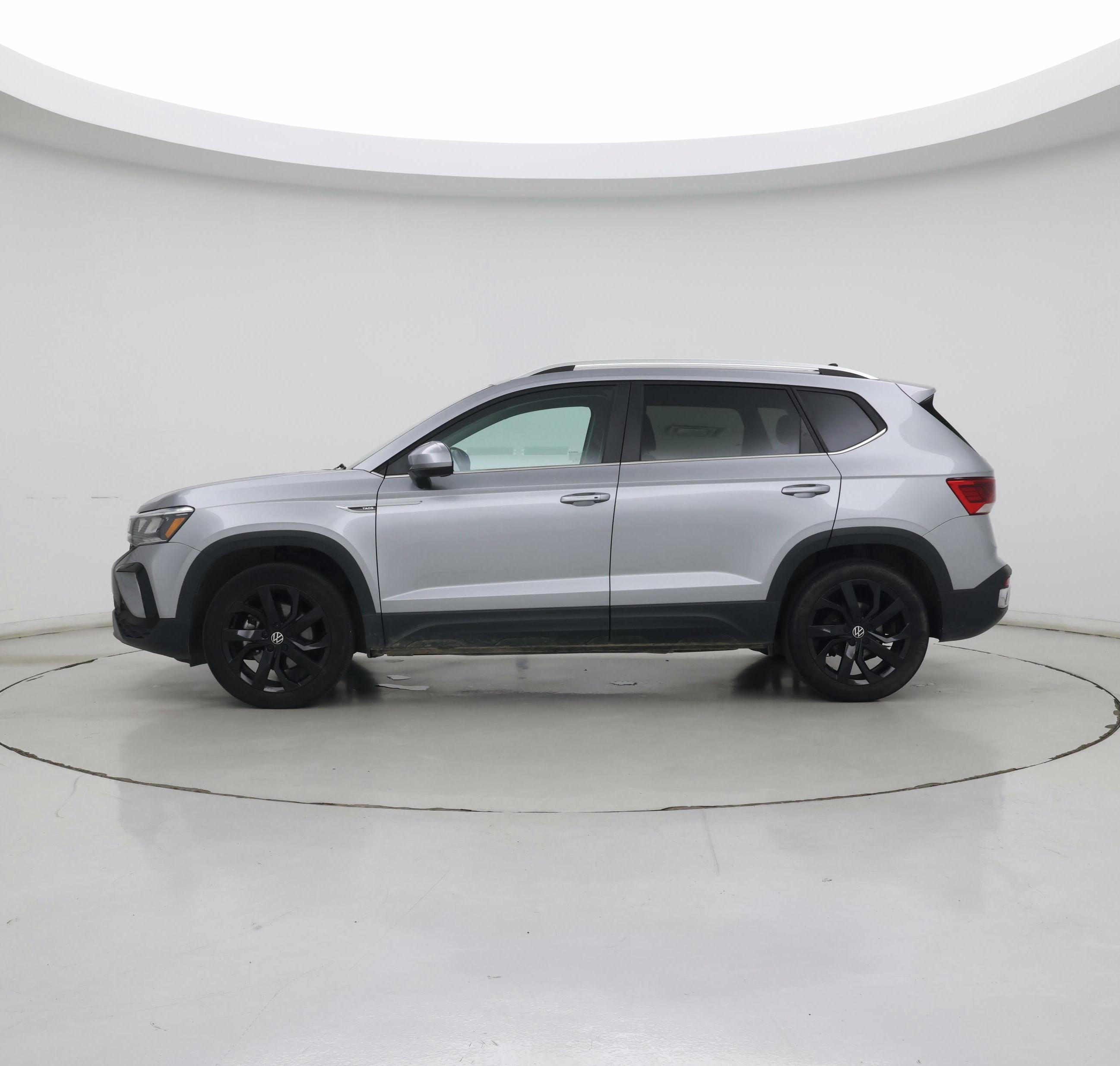 Thumbnail: 2022 Volkswagen Taos - 3