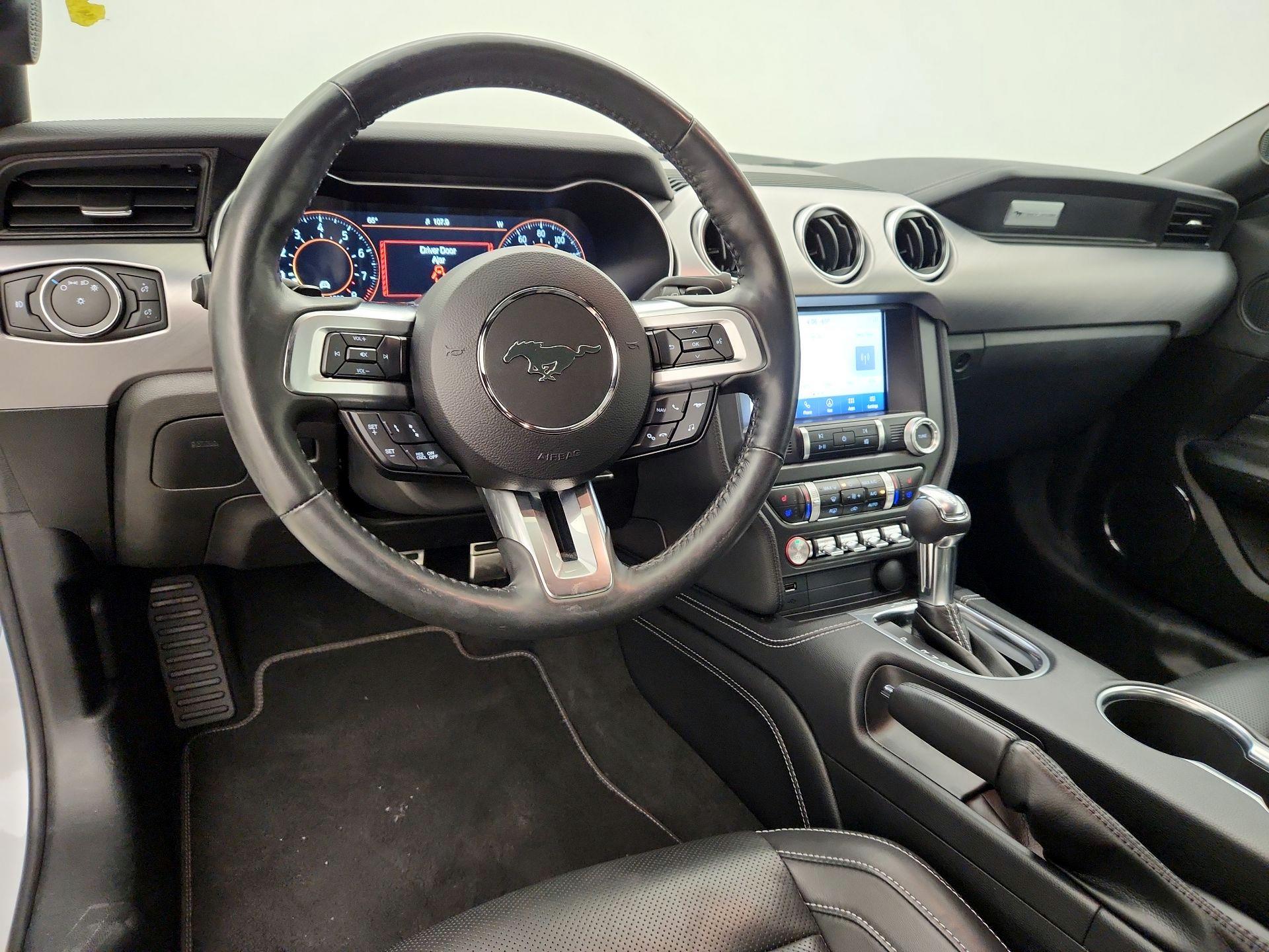 Thumbnail: 2022 Ford Mustang - 9