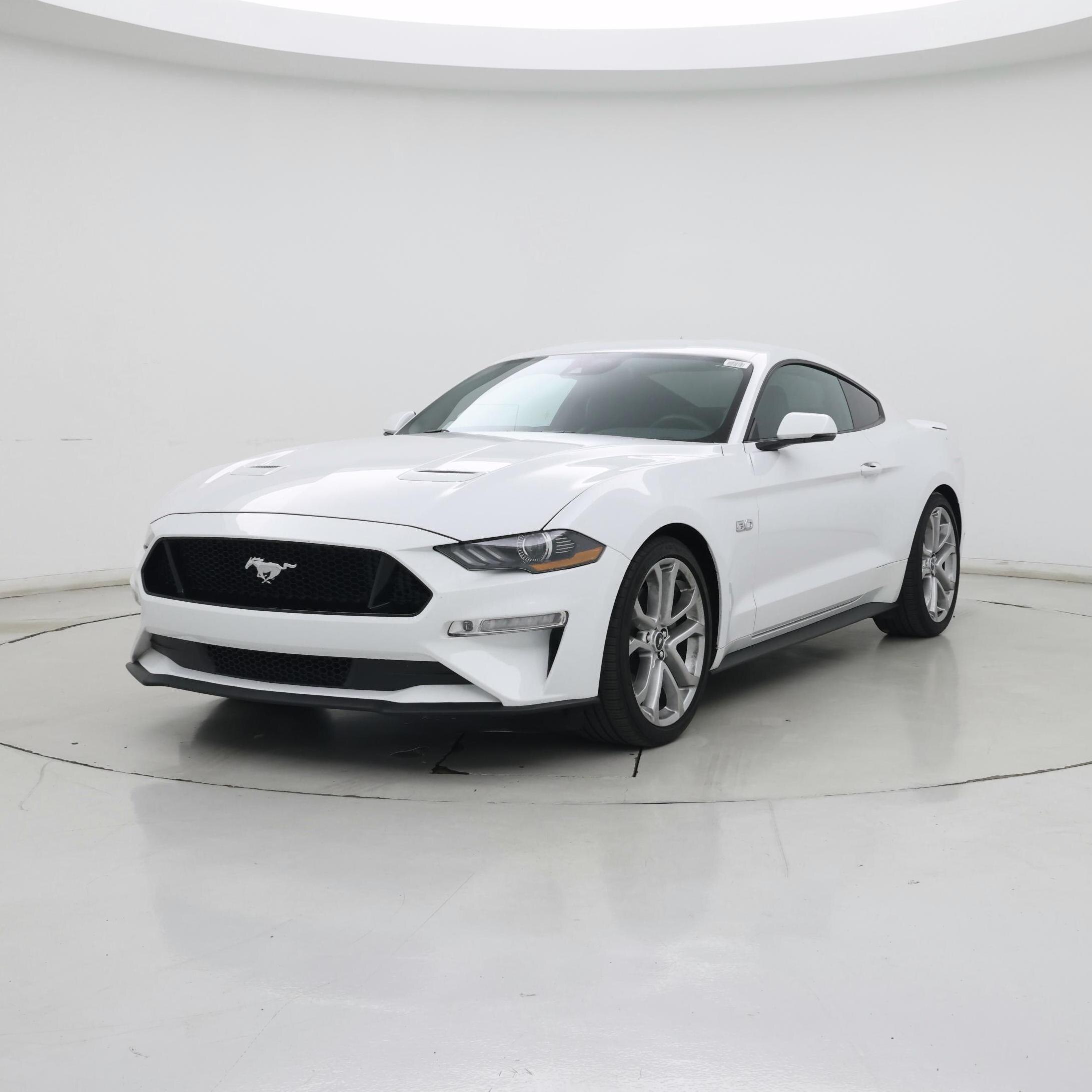 Thumbnail: 2022 Ford Mustang - 4