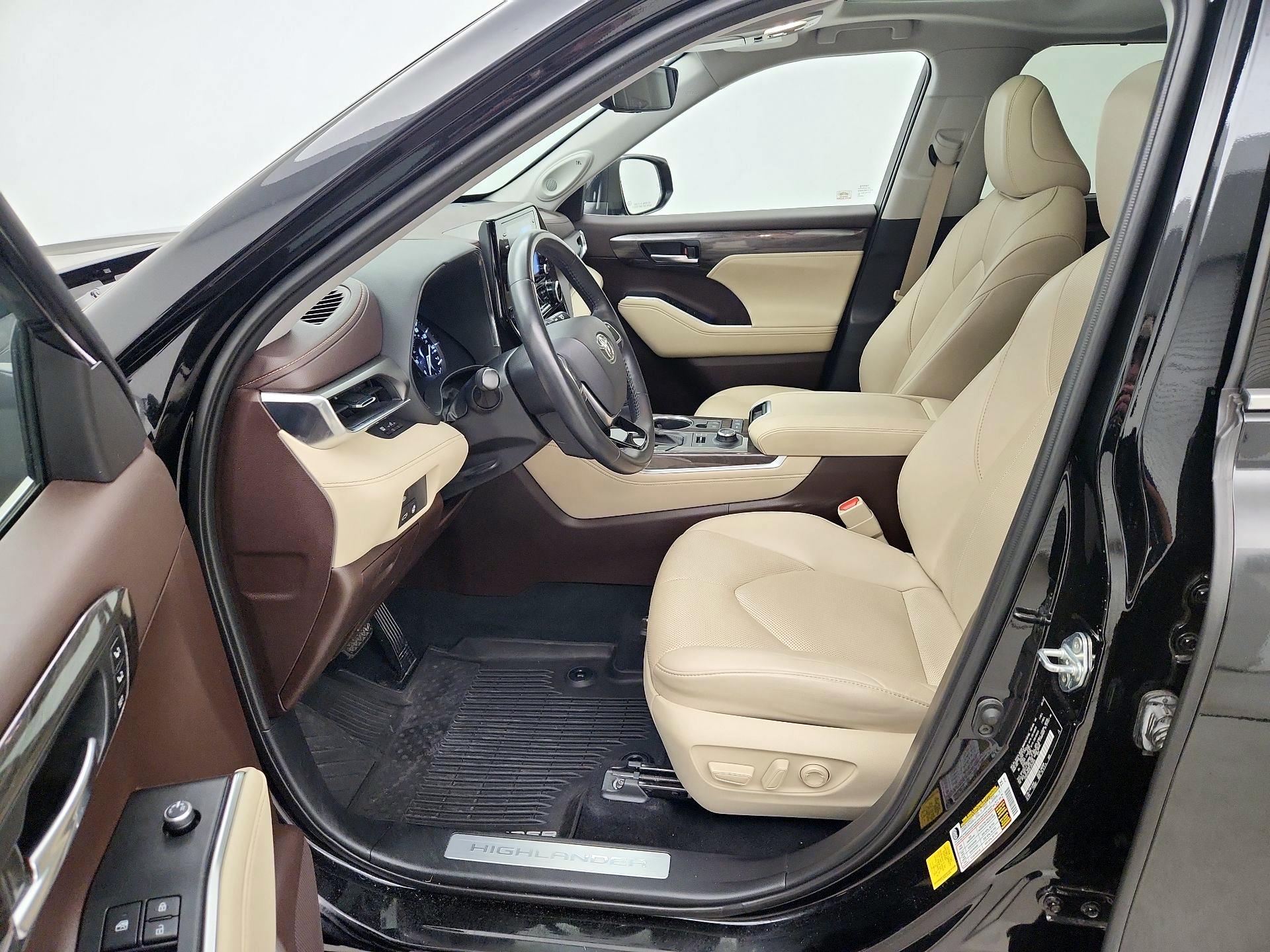 Thumbnail: 2020 Toyota Highlander - 11