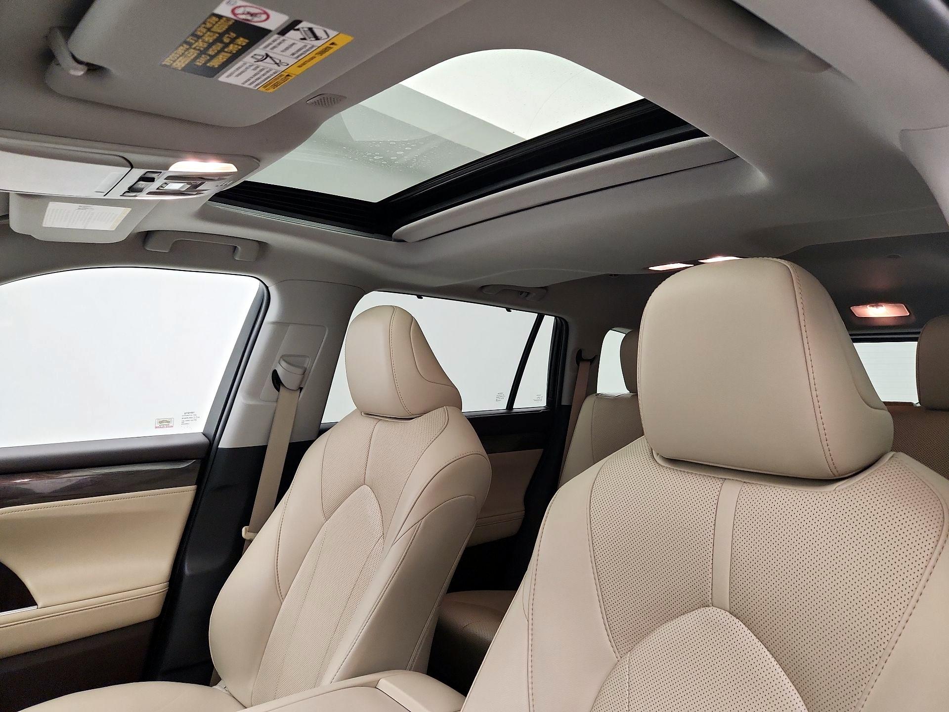 Thumbnail: 2020 Toyota Highlander - 20