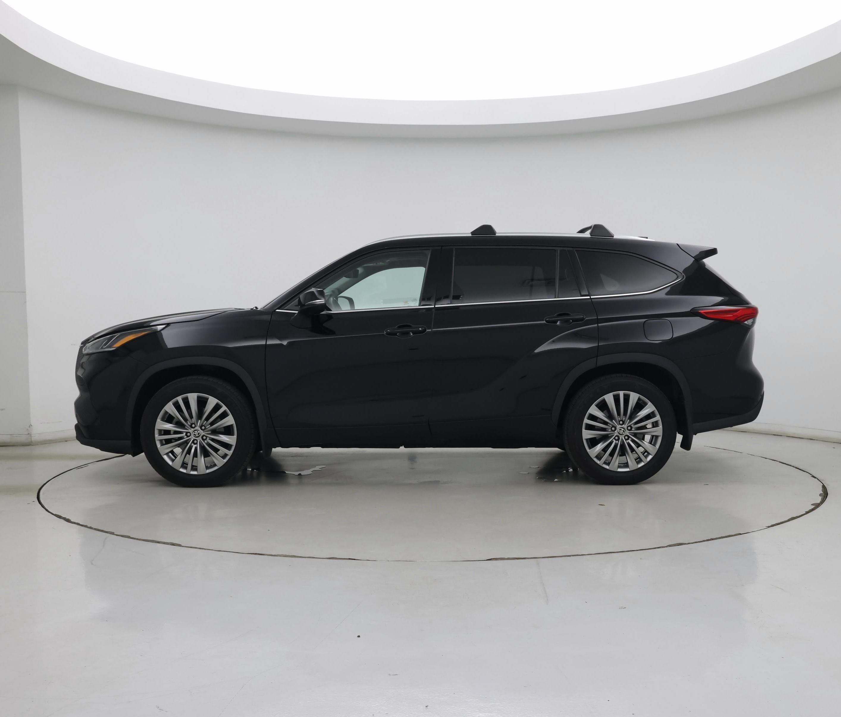 Thumbnail: 2020 Toyota Highlander - 3