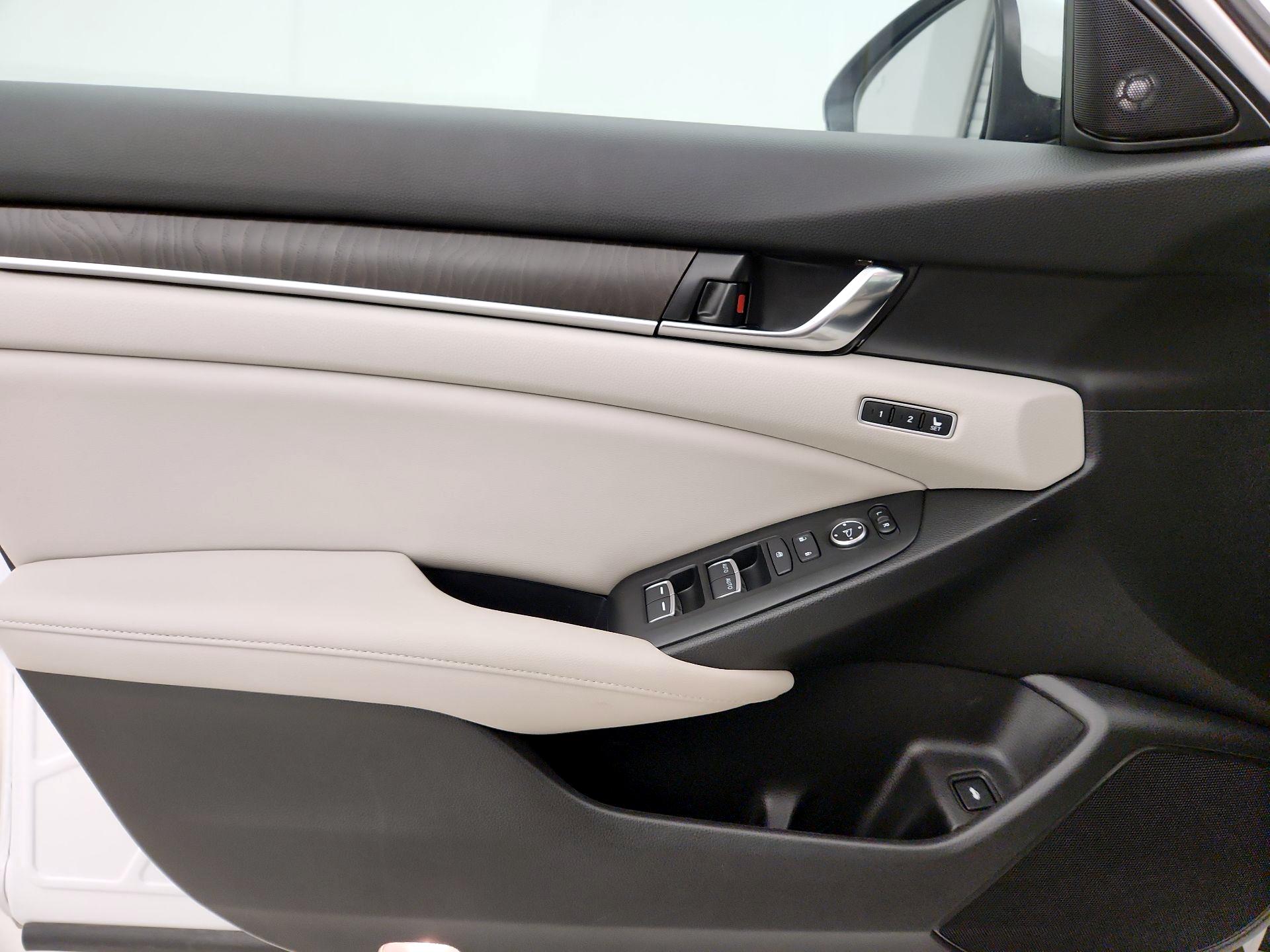 Thumbnail: 2021 Honda Accord - 12