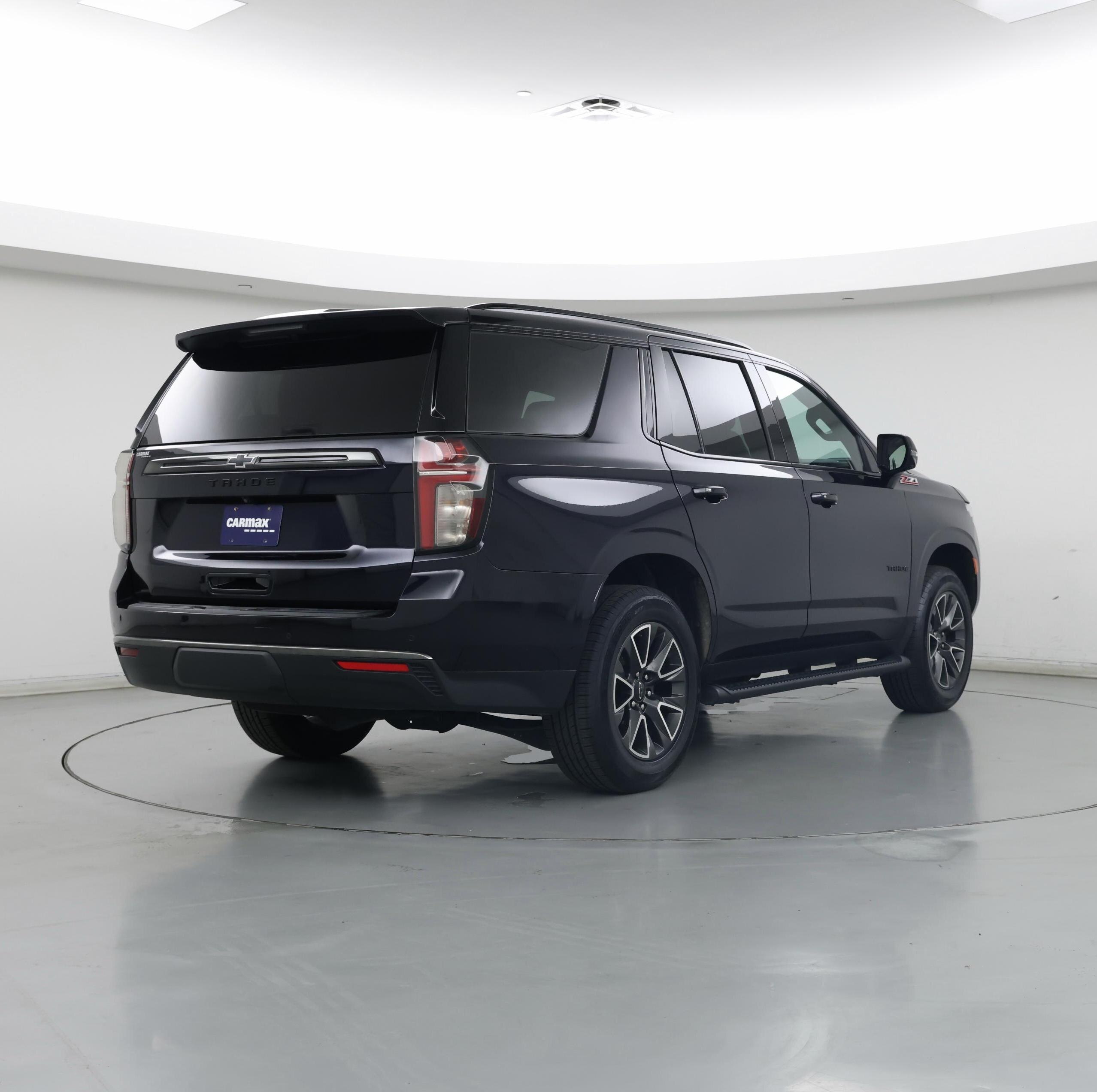Thumbnail: 2022 Chevrolet Tahoe - 8