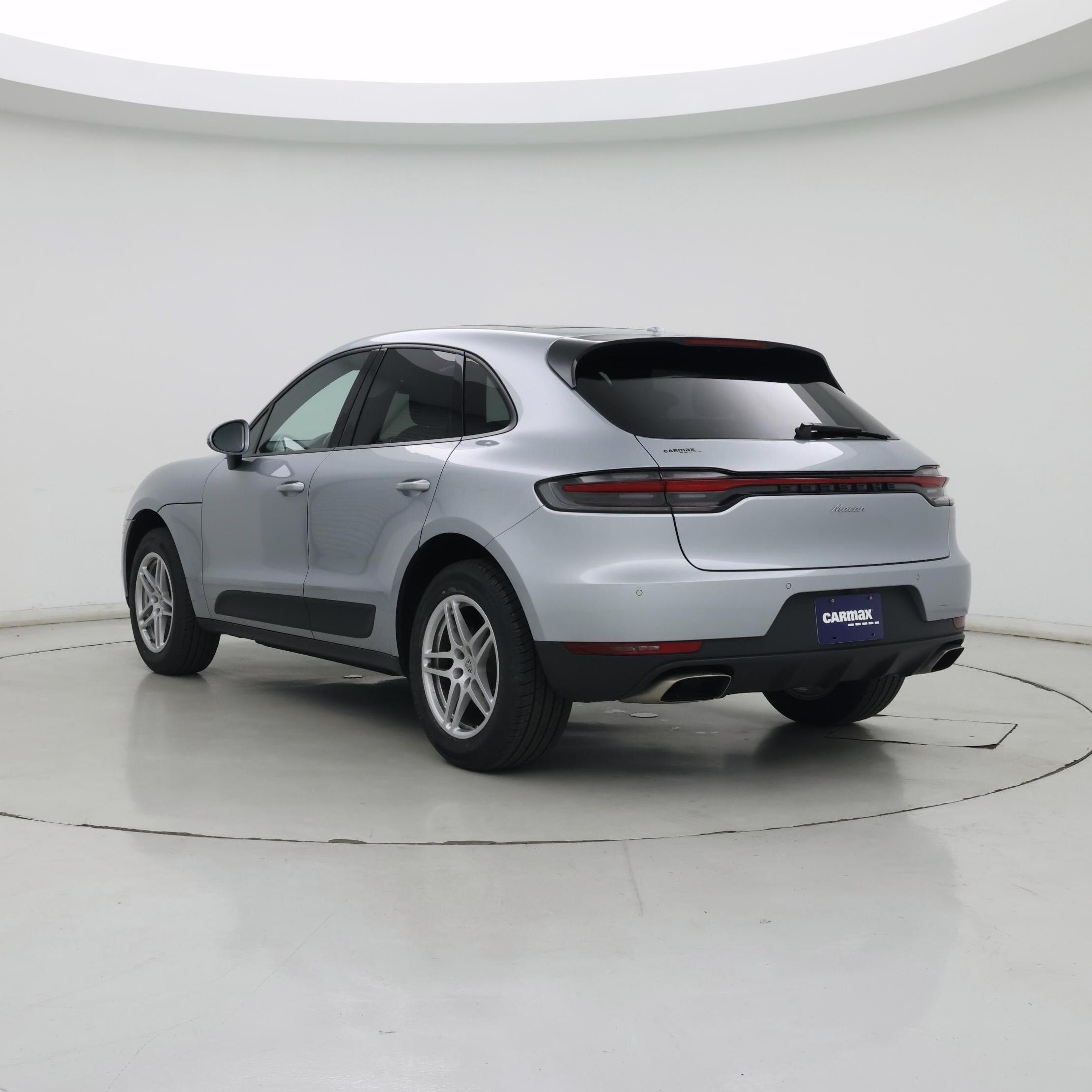 Thumbnail: 2020 Porsche Macan - 2