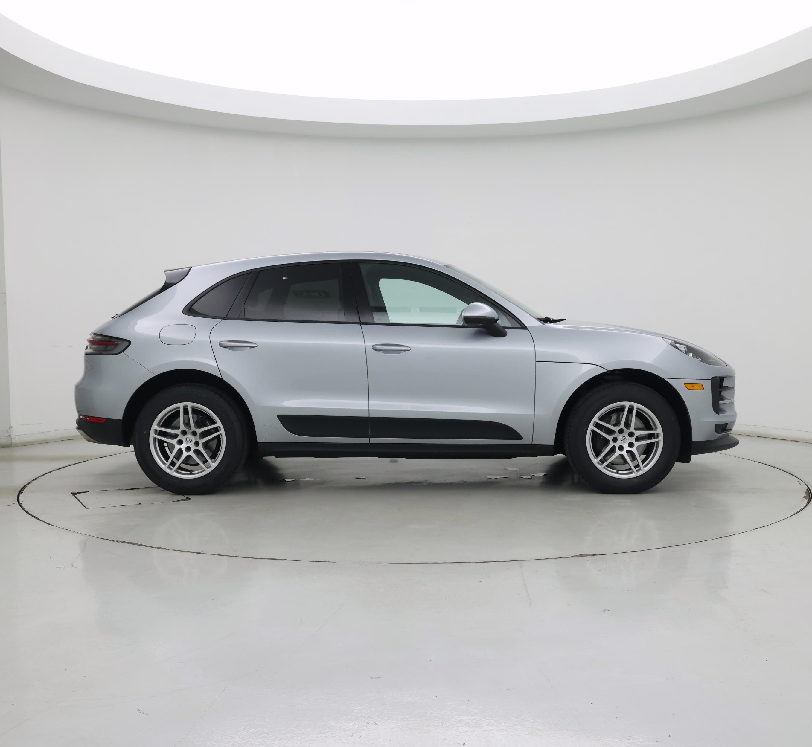 Thumbnail: 2020 Porsche Macan - 7