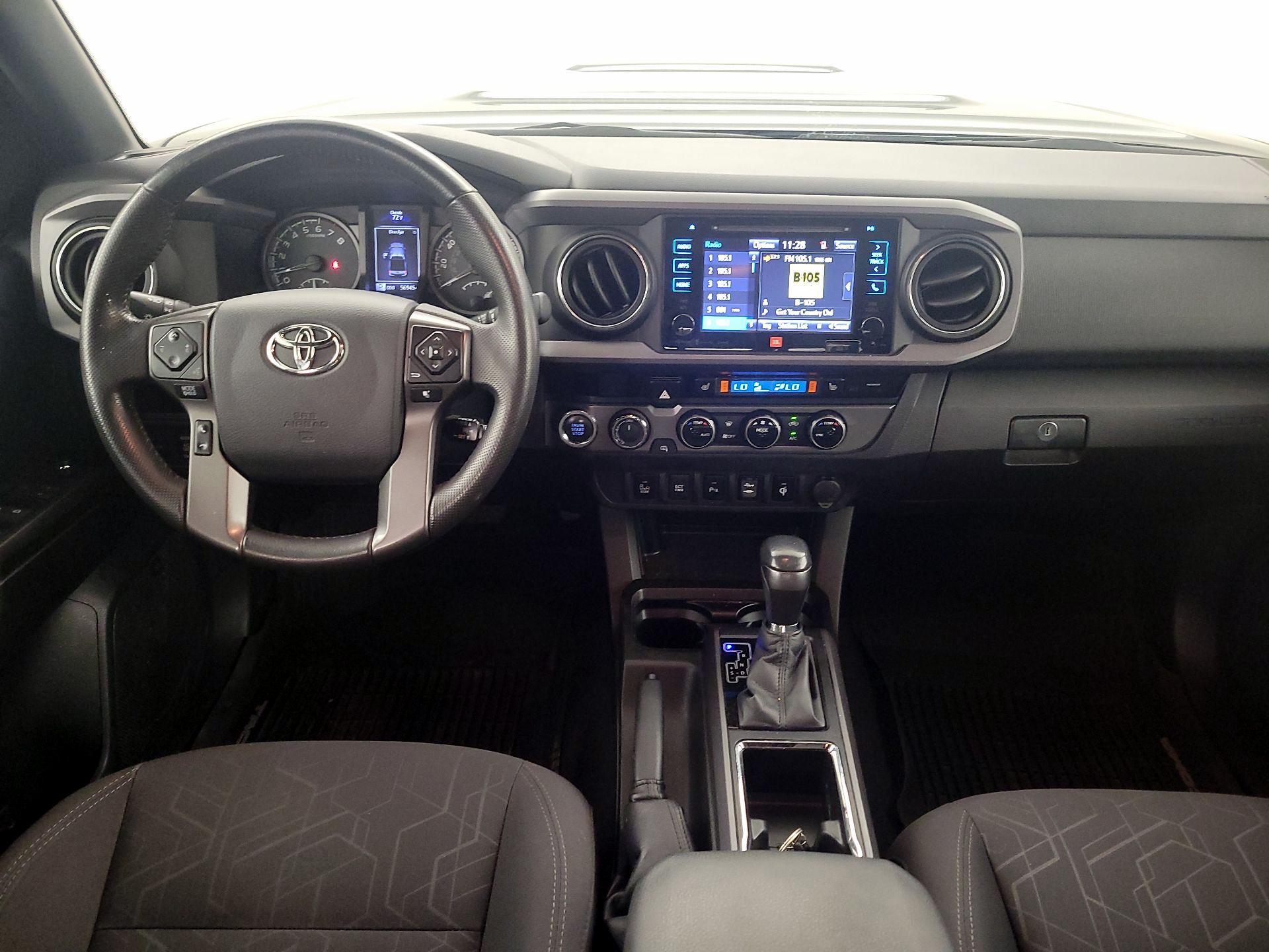 Thumbnail: 2016 Toyota Tacoma - 9