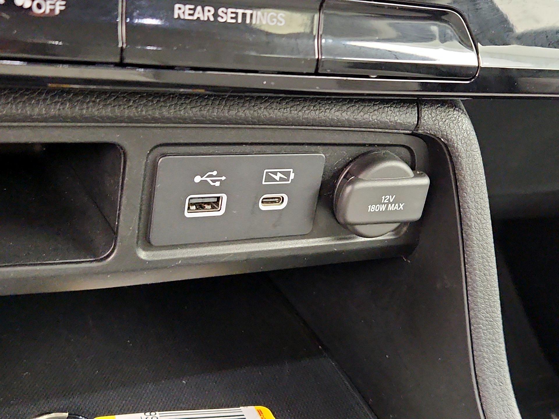 Thumbnail: 2023 Honda Pilot - 18