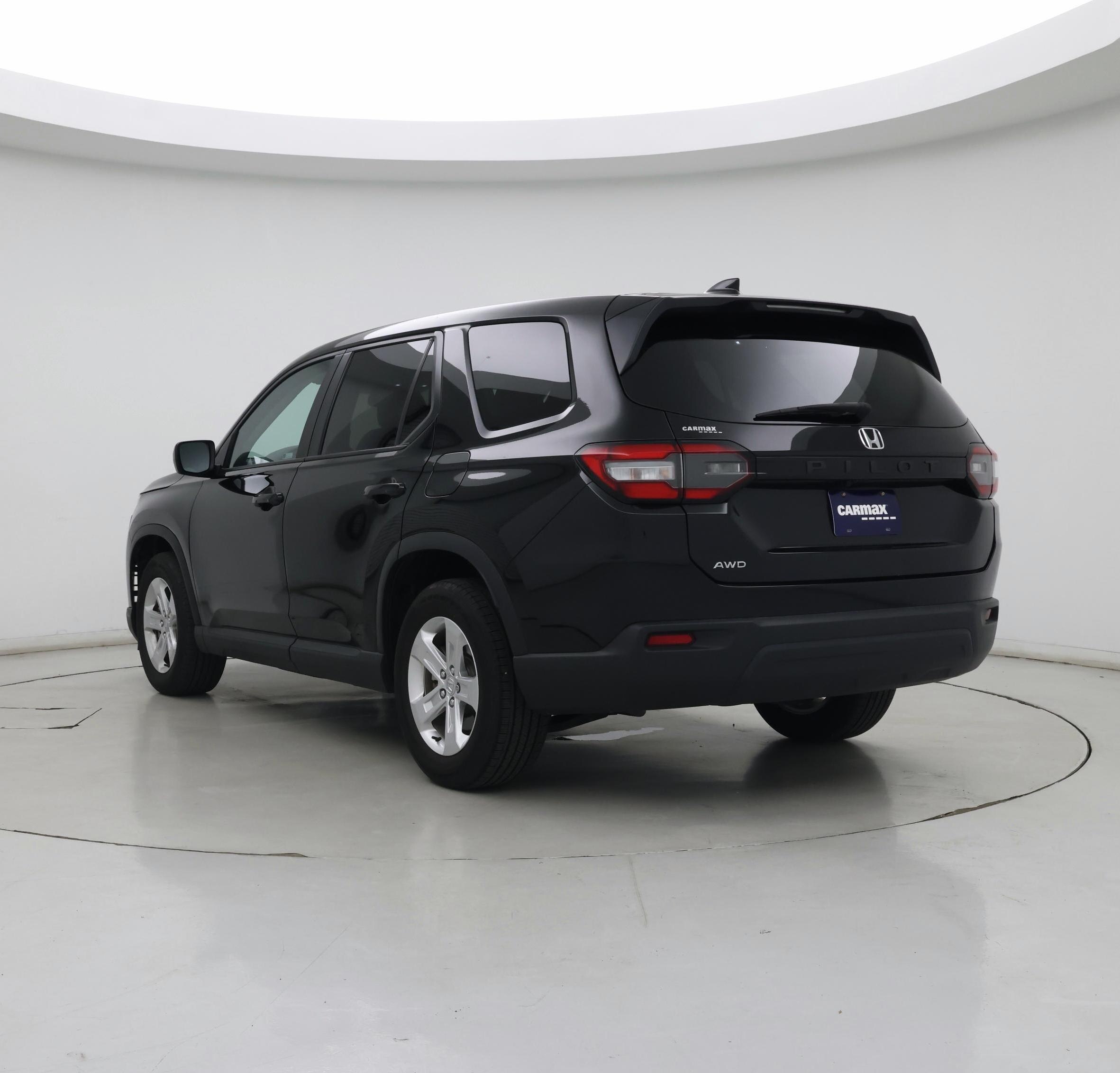 Thumbnail: 2023 Honda Pilot - 2