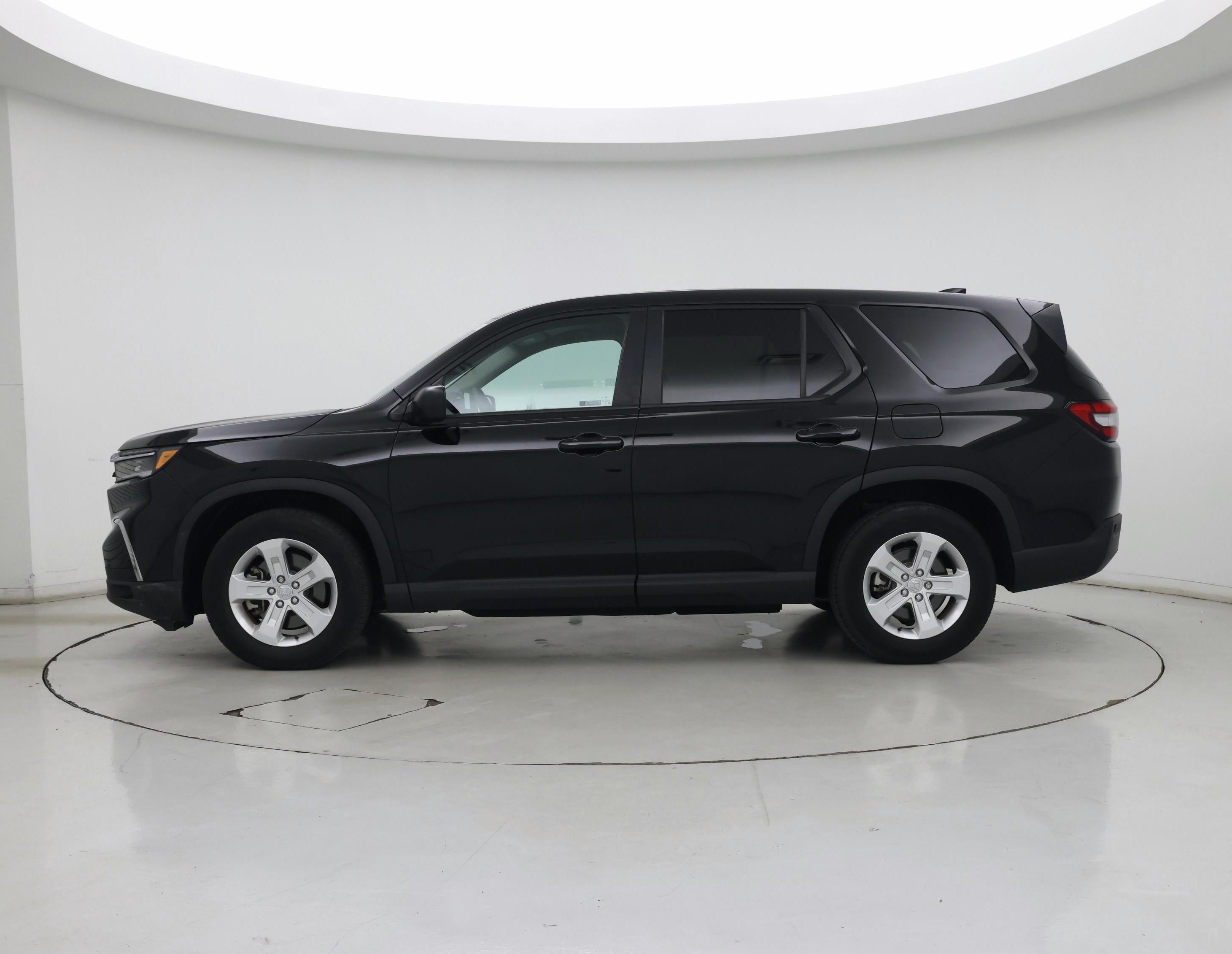 Thumbnail: 2023 Honda Pilot - 3
