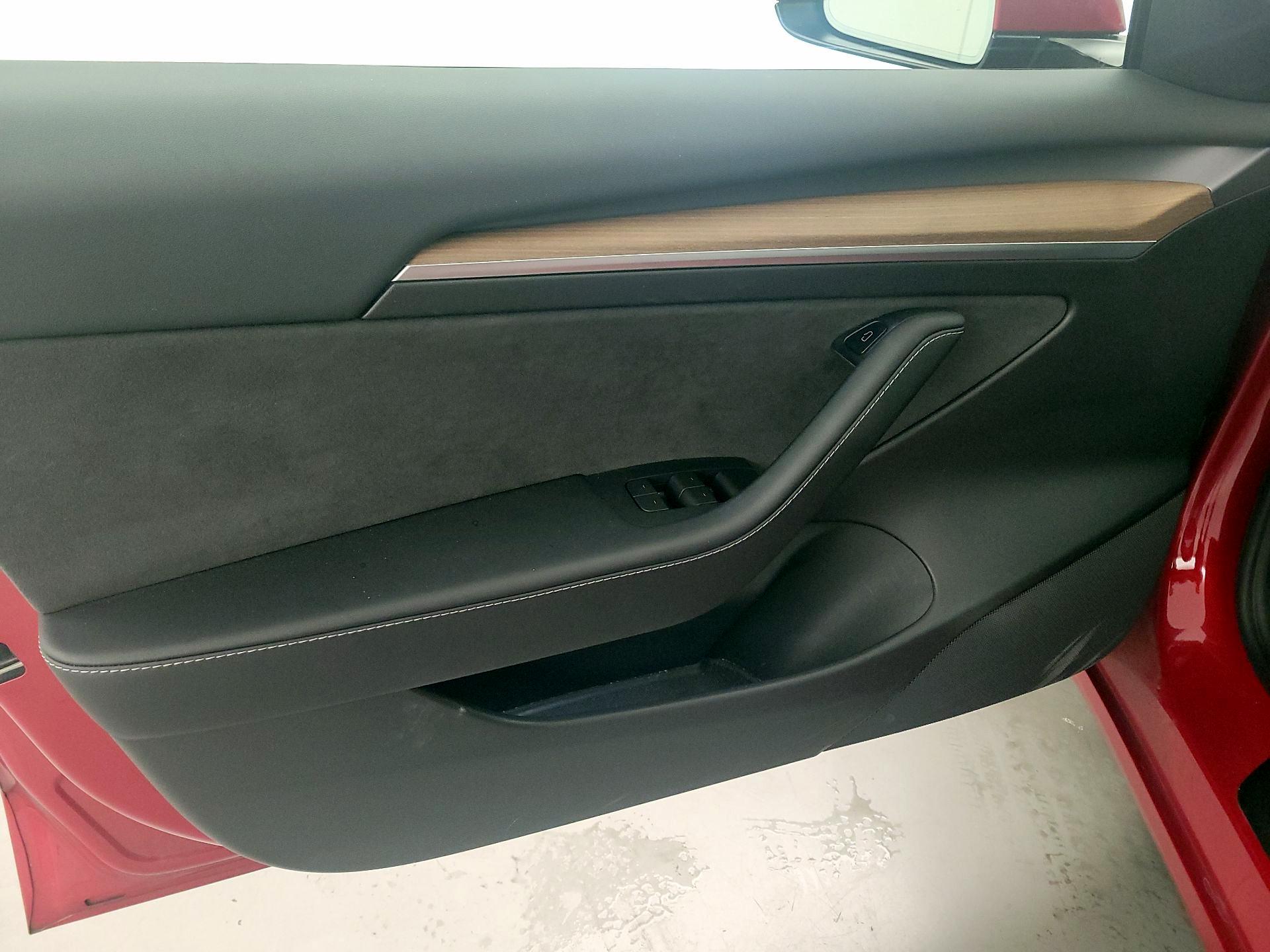 Thumbnail: 2022 Tesla Model 3 - 12