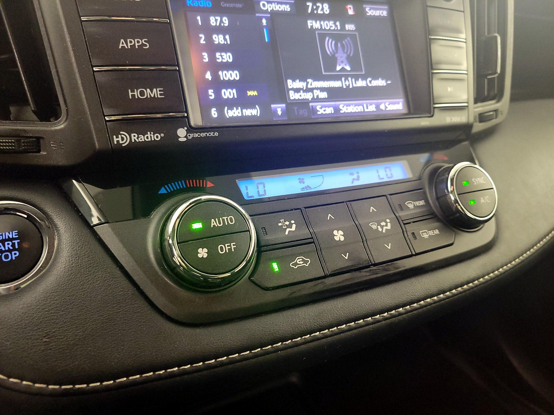 Thumbnail: 2018 Toyota RAV4 - 16