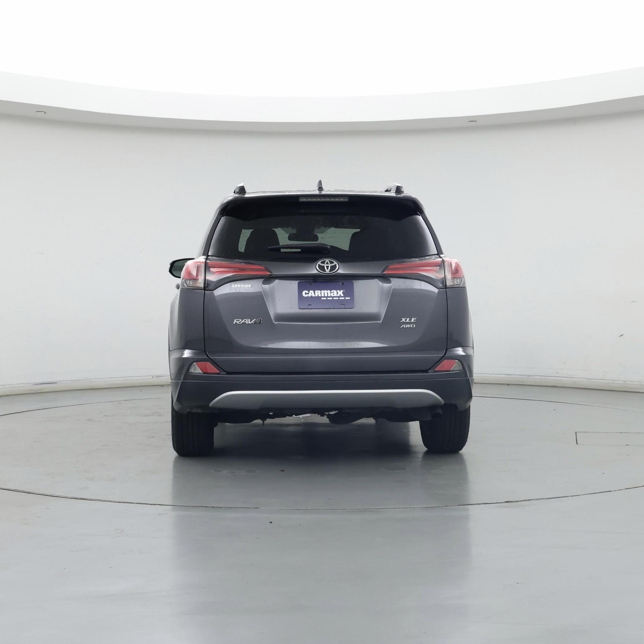 Thumbnail: 2018 Toyota RAV4 - 6