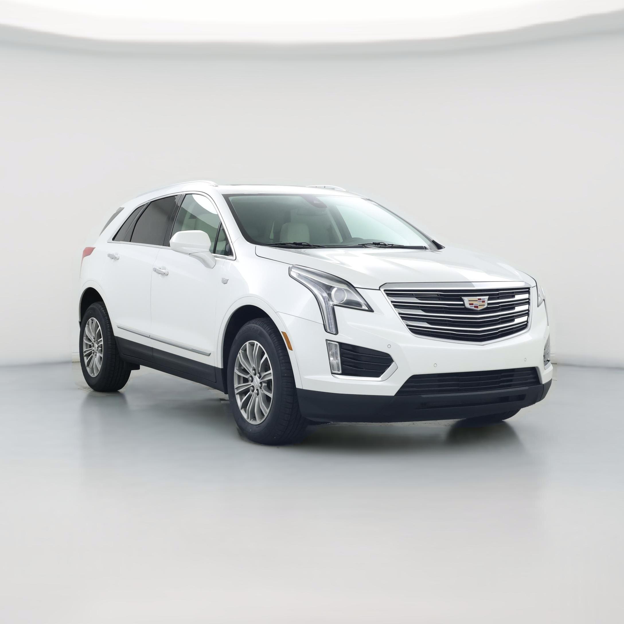 Thumbnail: 2017 Cadillac XT5 - 1