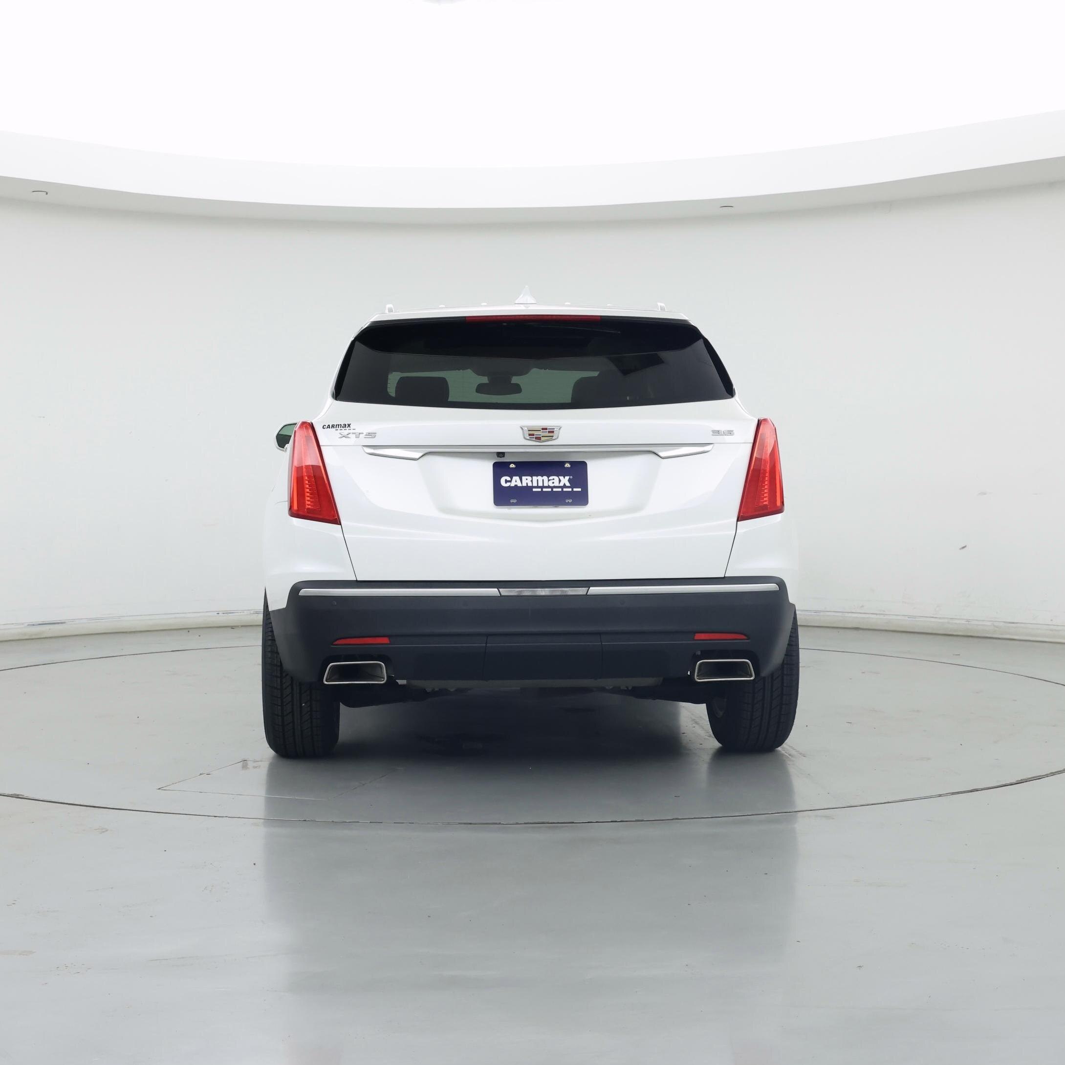 Thumbnail: 2017 Cadillac XT5 - 6