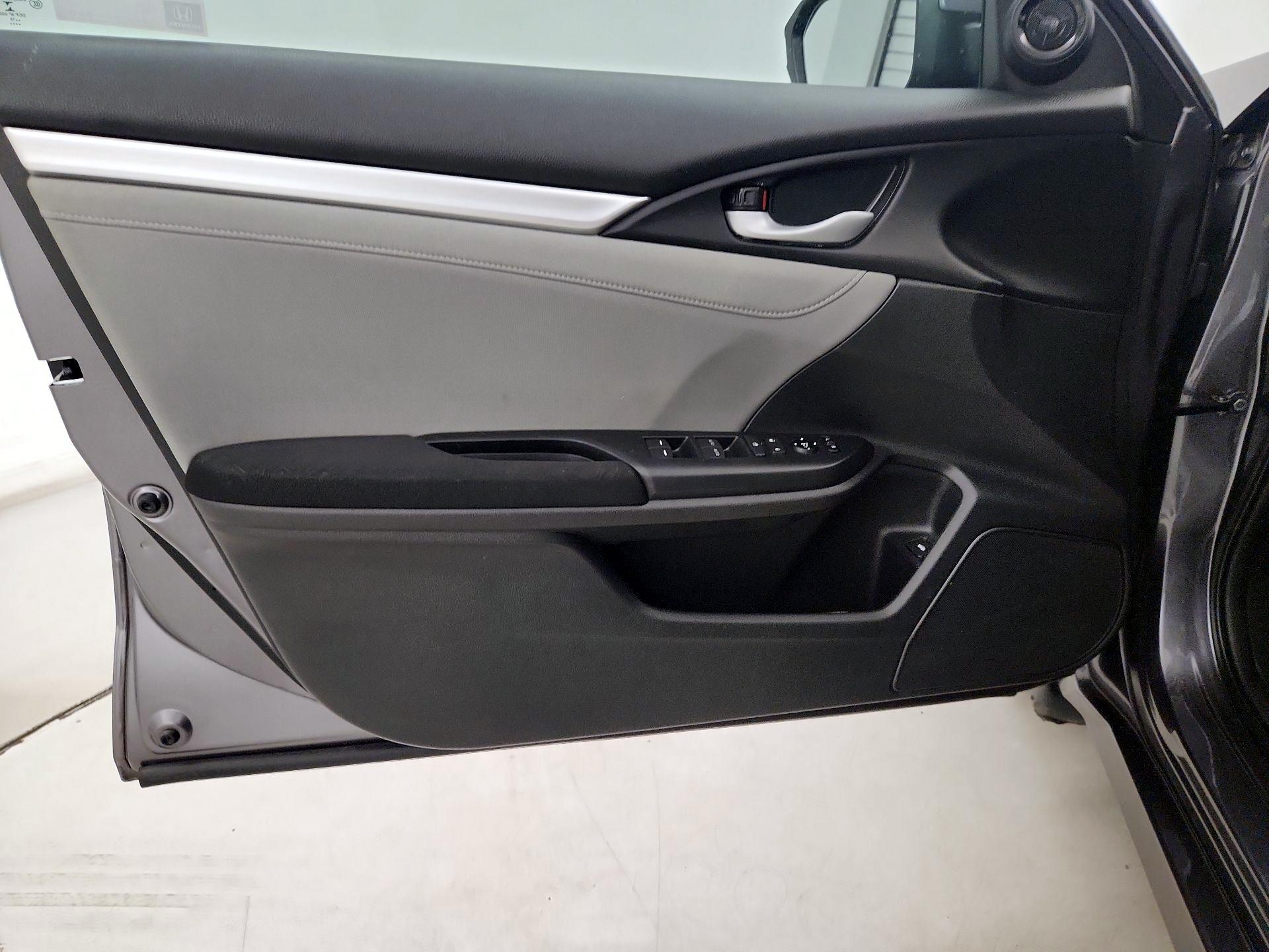 Thumbnail: 2019 Honda Civic - 12