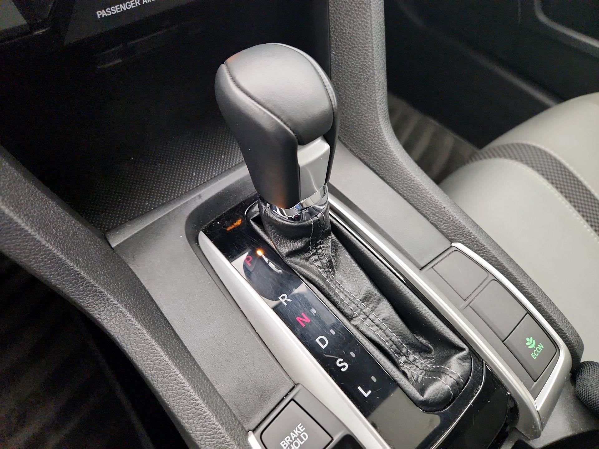 Thumbnail: 2019 Honda Civic - 17