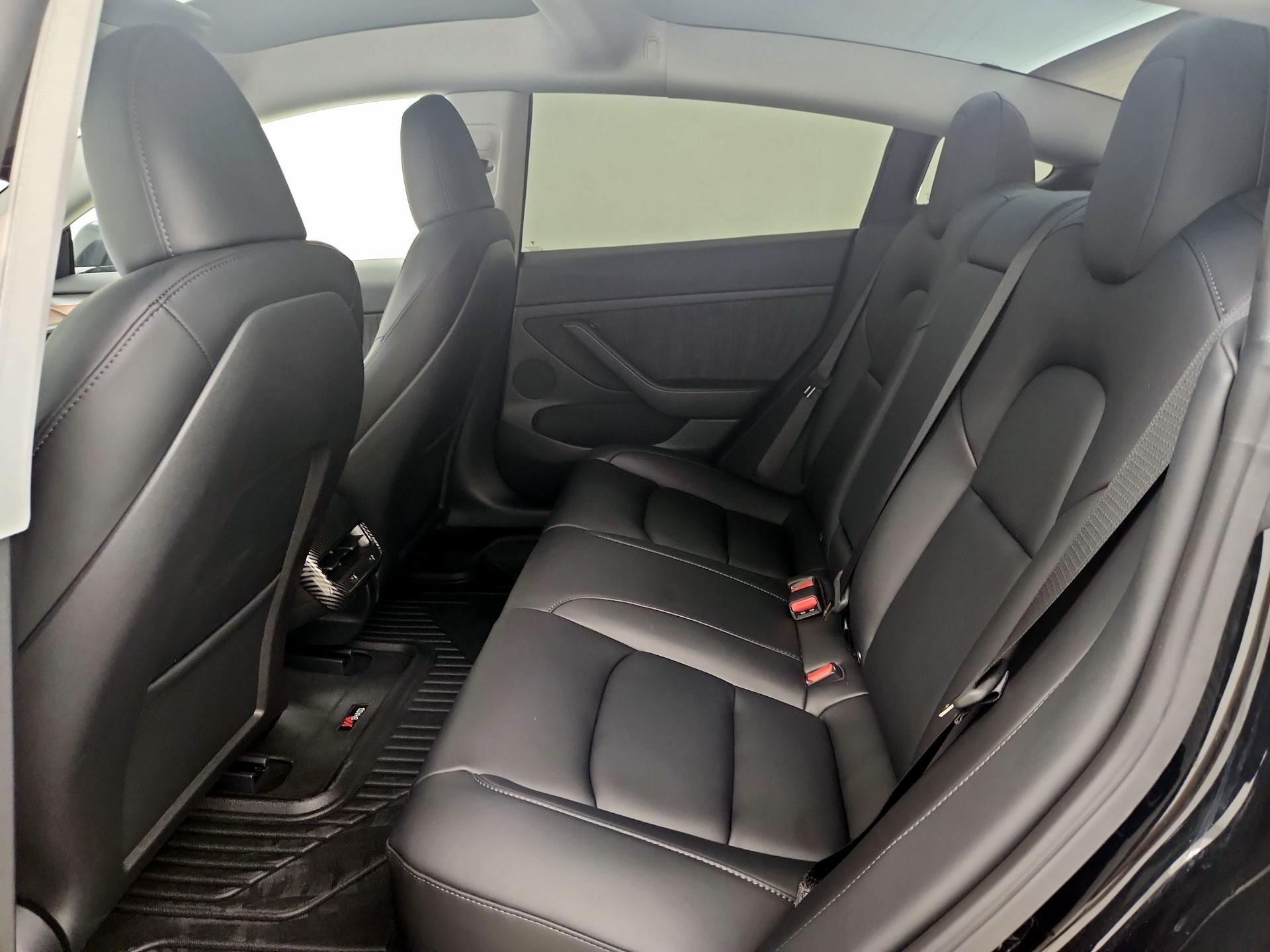 Thumbnail: 2023 Tesla Model 3 - 19