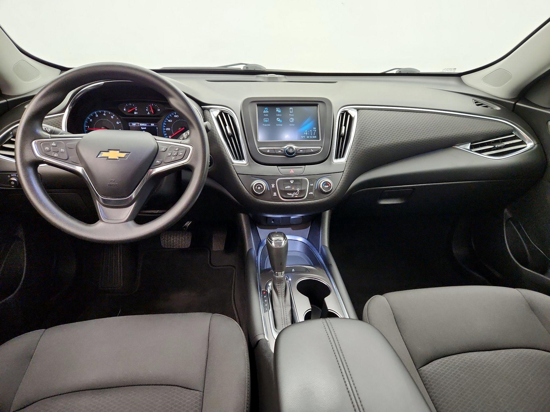 Thumbnail: 2018 Chevrolet Malibu - 9